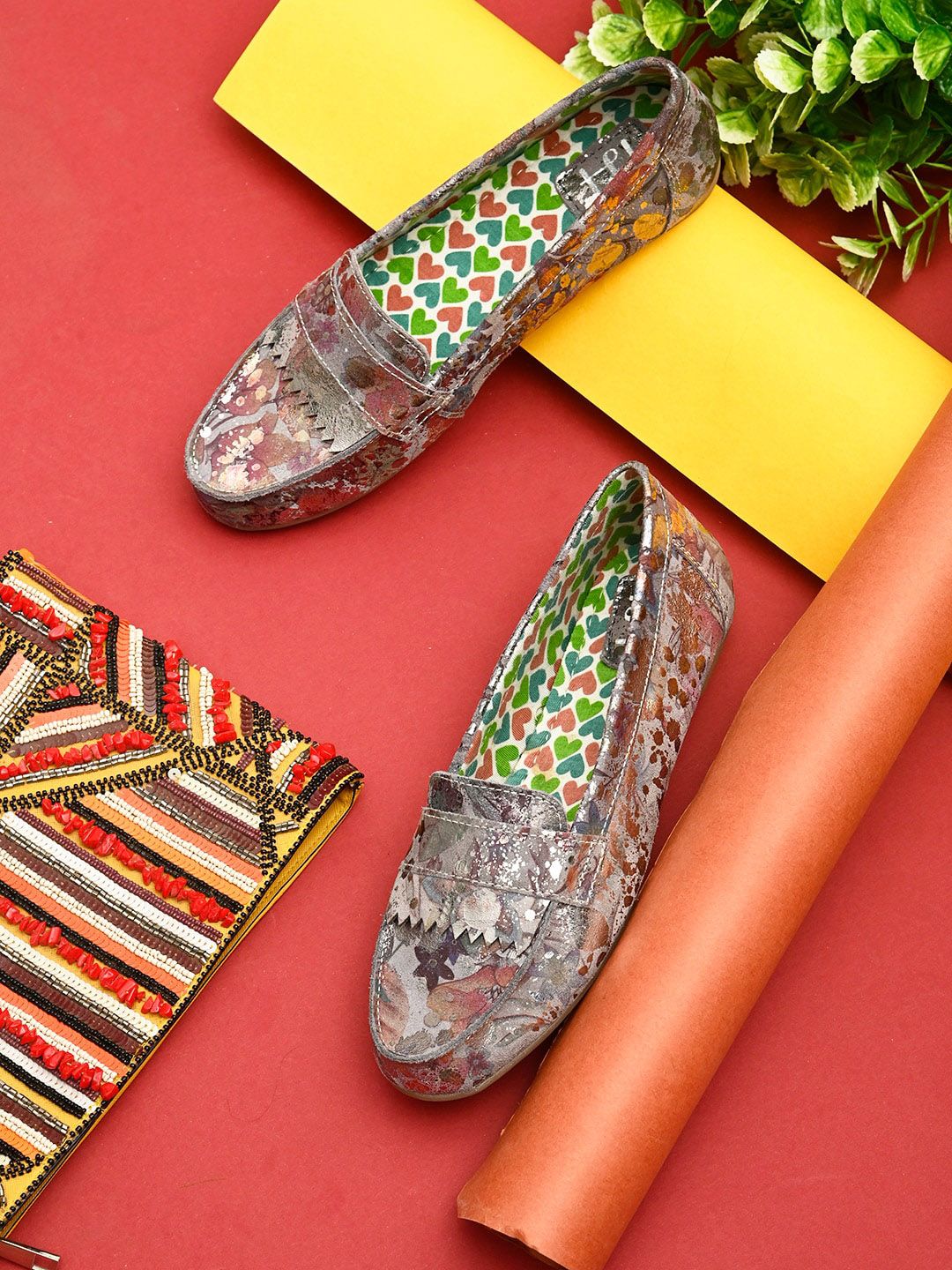 Hydes N Hues Women Silver-Toned Printed Leather Loafers Price in India