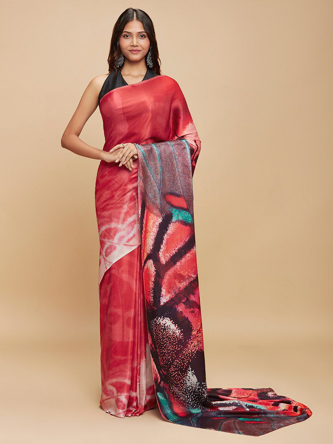 navyasa Red & Black Abstract Printed Saree Price in India