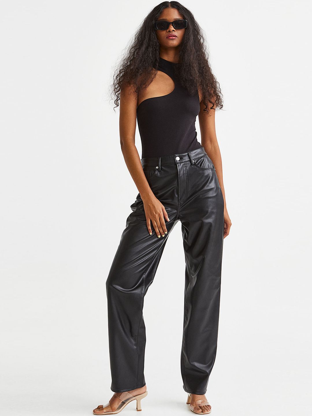 H&M Women Black 90s Straight trousers Price in India