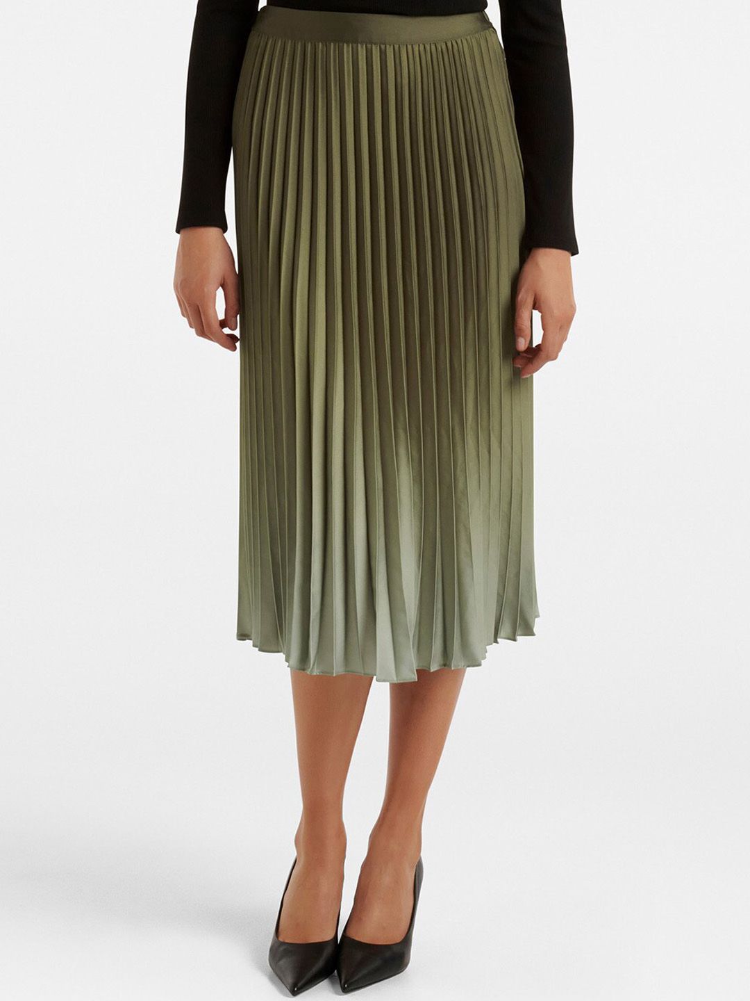 Forever New Women Olive Green Ombre A-Line Accordion Pleated Midi Skirt Price in India