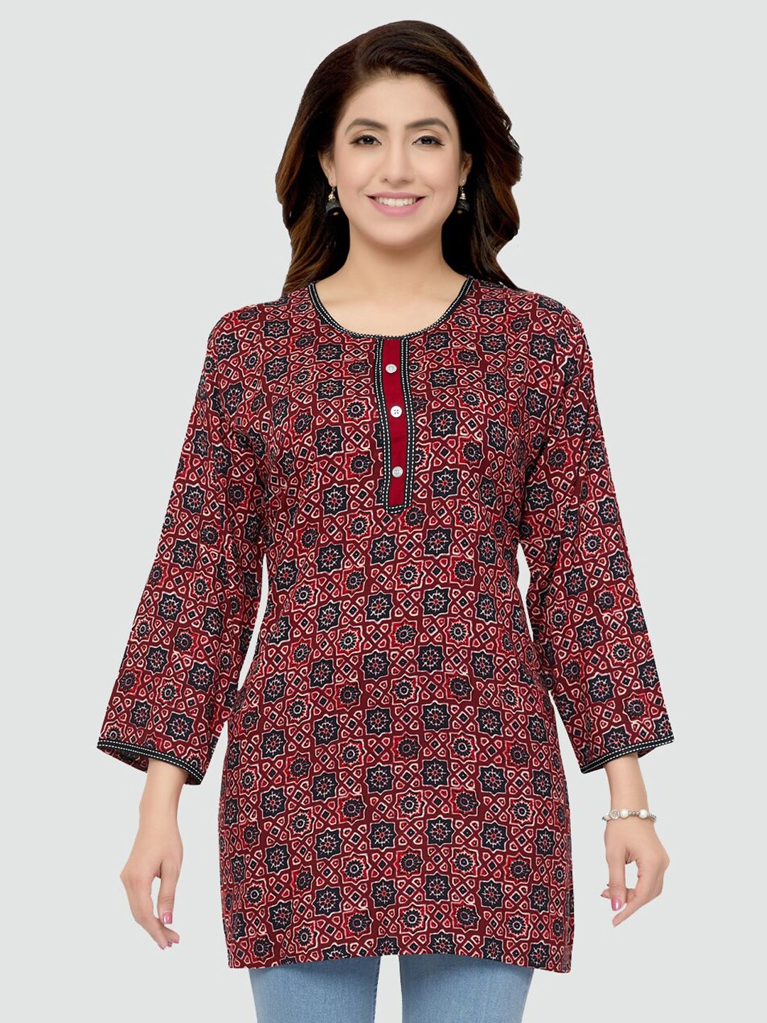 Saree Swarg Women Maroon & Black Ethnic Motifs Printed Kurti Price in India