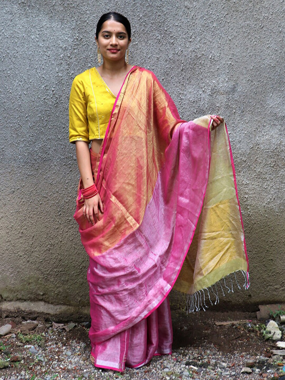 Chidiyaa Pink & Orange Colourblocked Zari Pure Cotton Saree Price in India