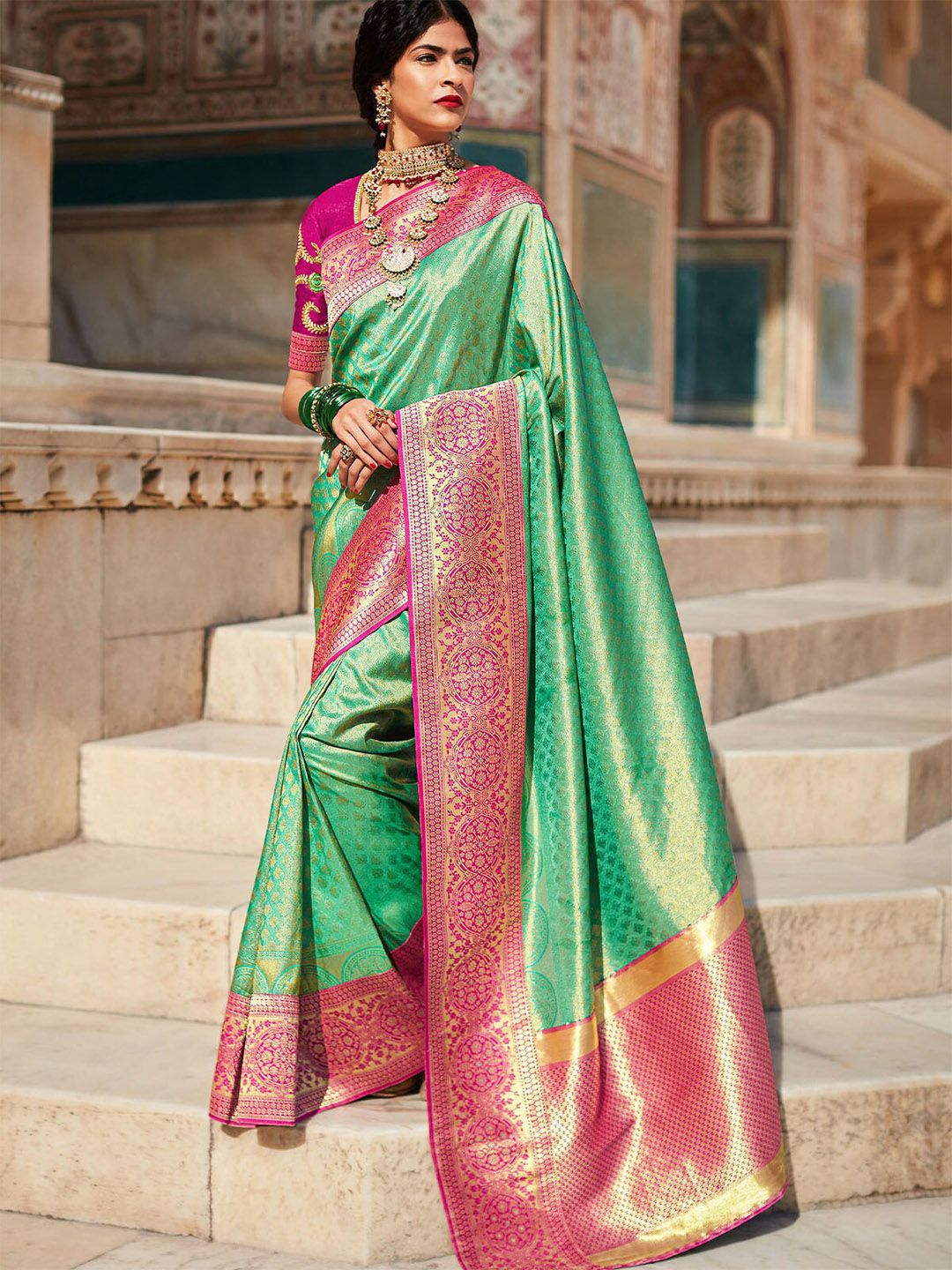 ODETTE Green & Magenta Ethnic Motifs Zari Silk Blend Saree Price in India