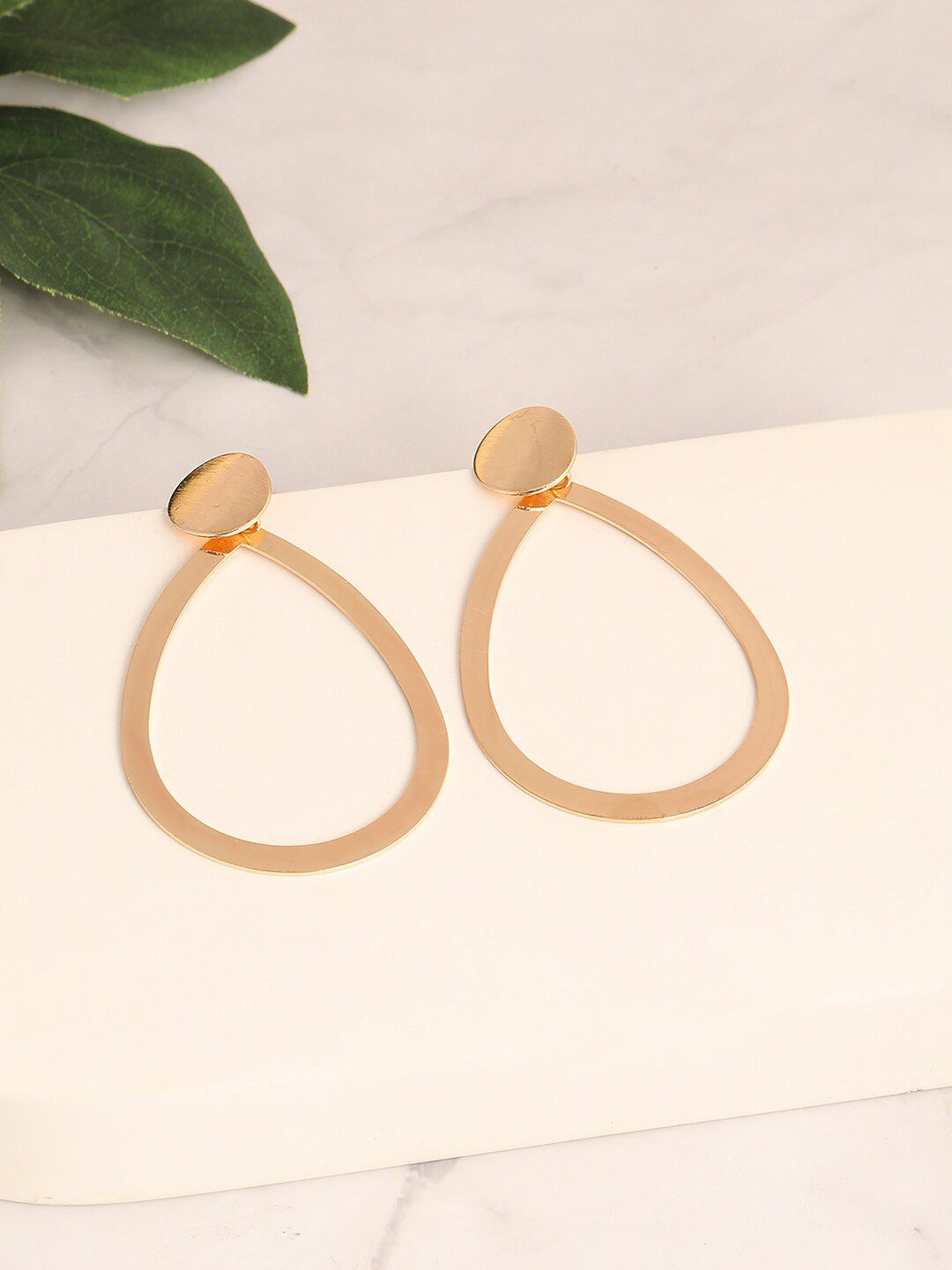 SOHI Gold-Toned Contemporary Drop Earrings