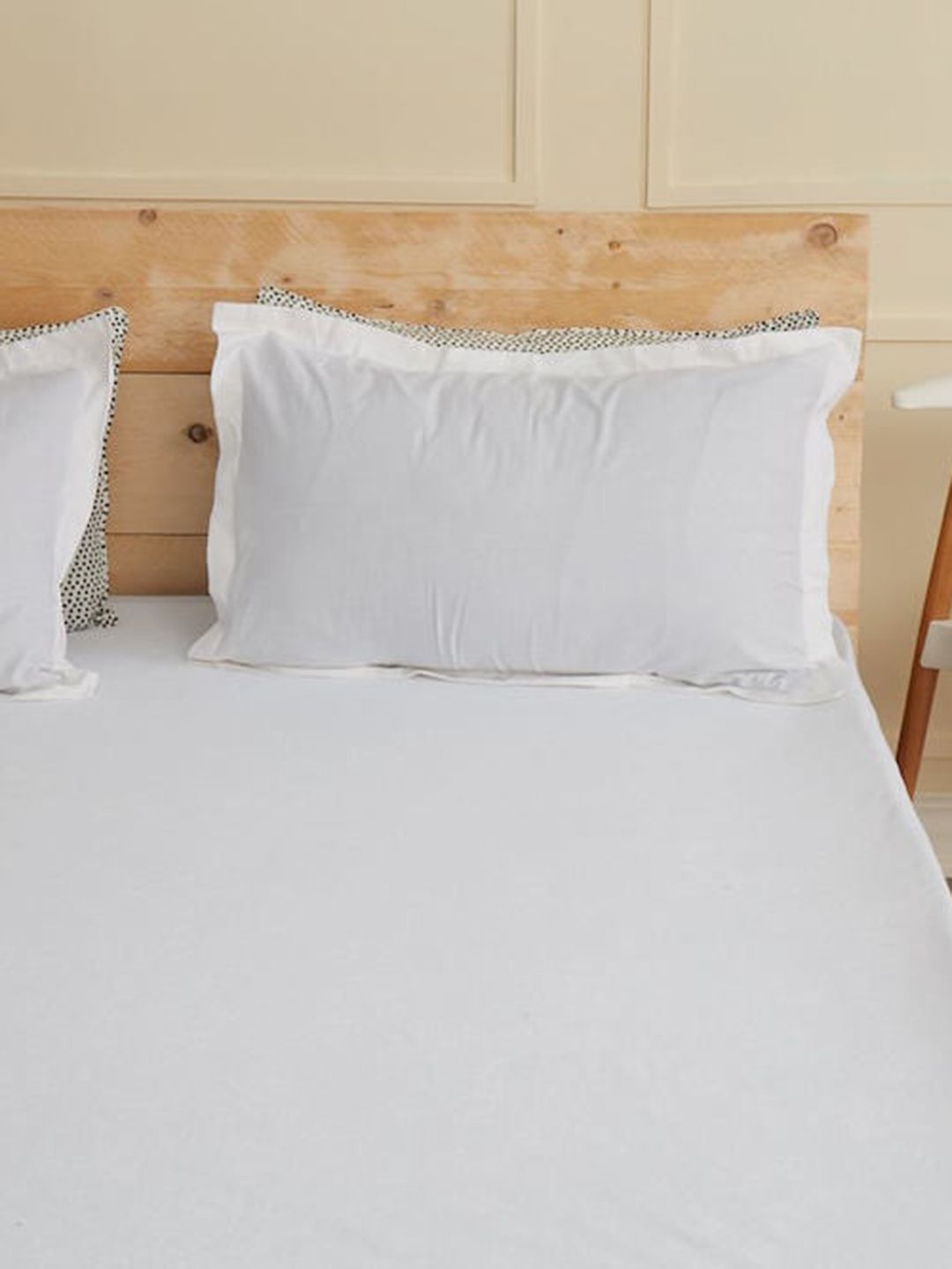 wakefit wakefit White Solid Waterproof King Size 200 GSM Mattress Protector