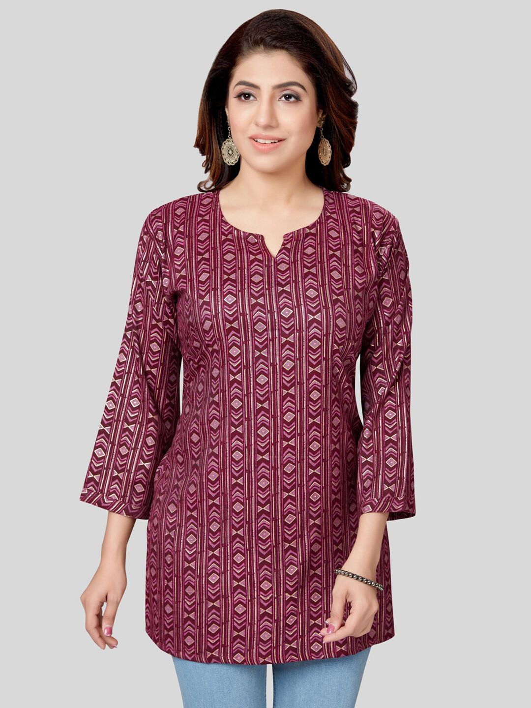 Saree Swarg Burgundy & Pink Geometric Printed Kurti Price in India