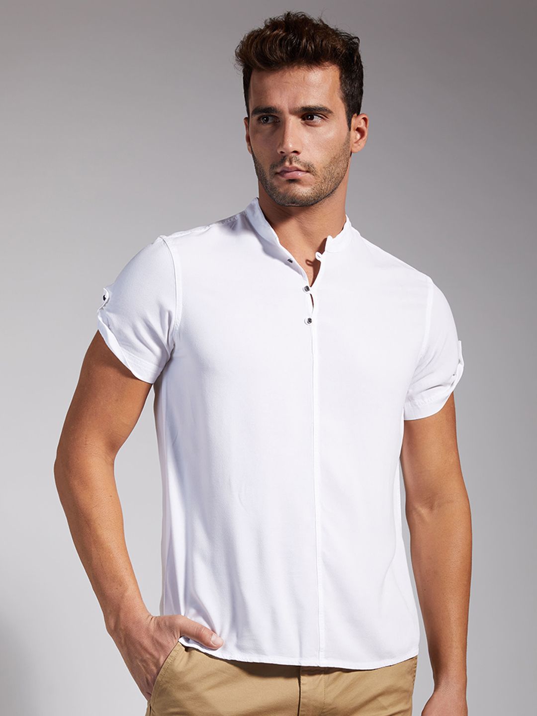 IDENTITI Men White Slim Fit Solid Casual Shirt