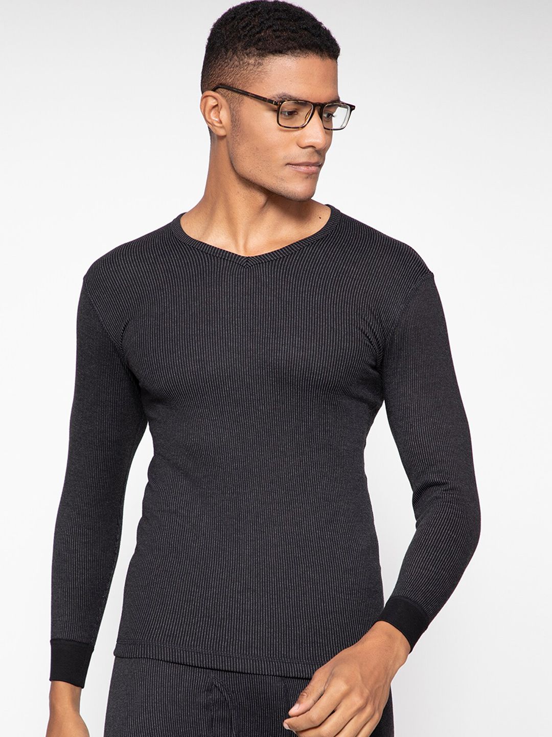 SPORTO Men Black Striped Ultima Thermal T-Shirt