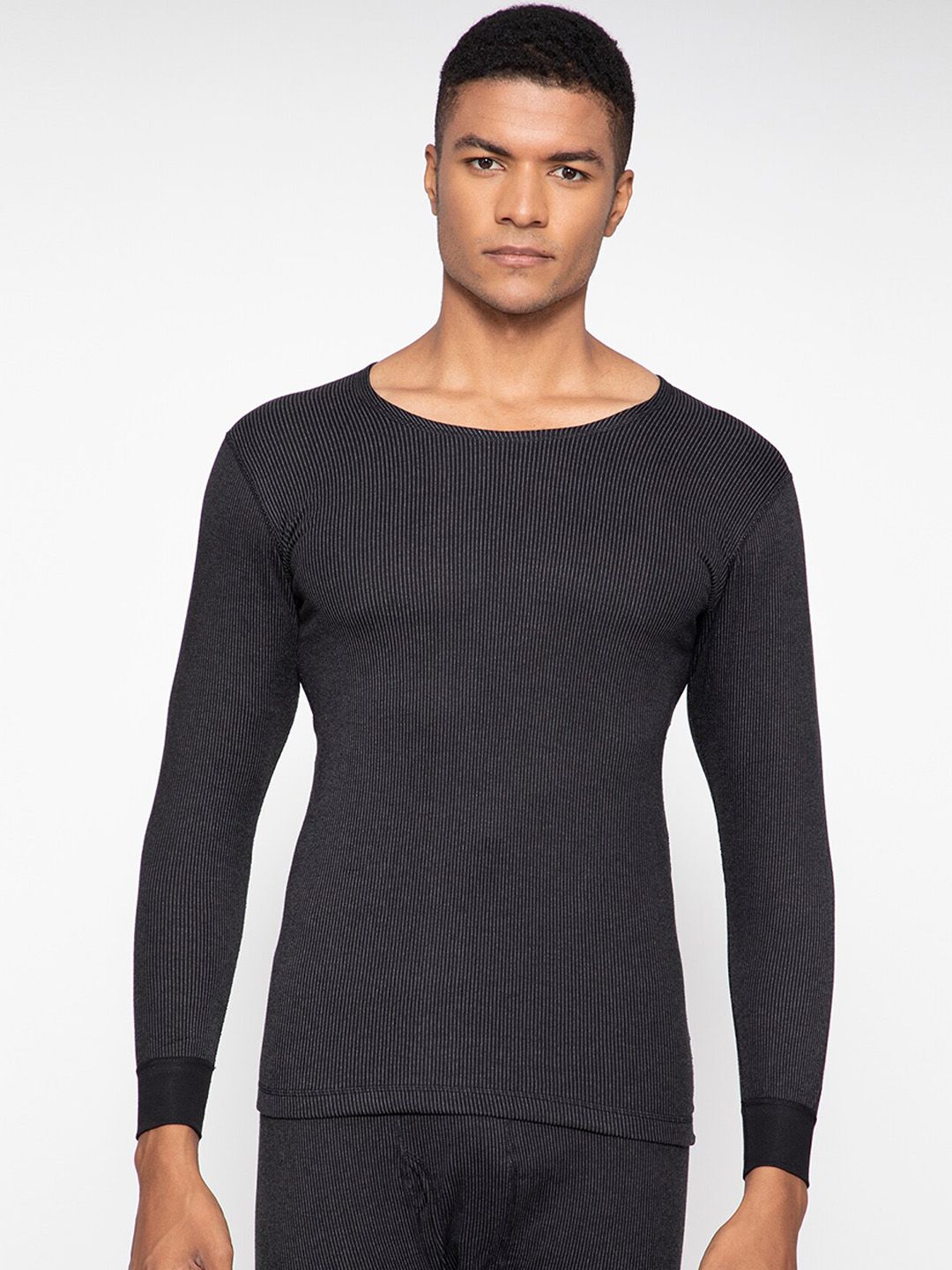 SPORTO Men Black Striped Ultima Thermal T-Shirt