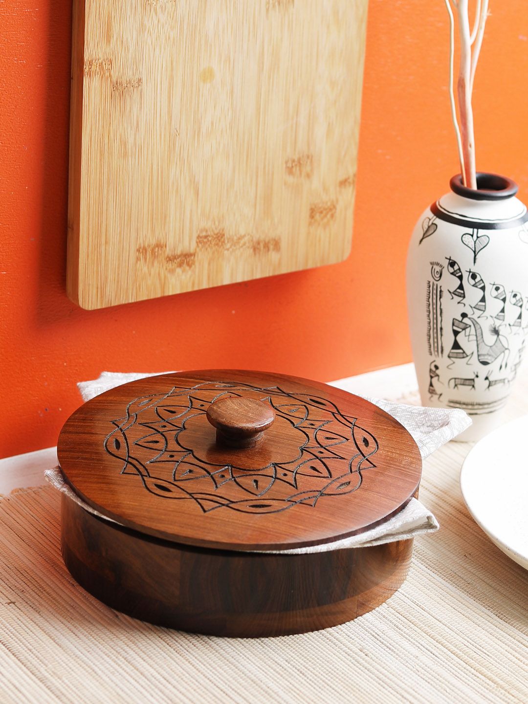 VarEesha Brown Hand Carved Sheesham Wood Multipurpose Casserole Box Price in India