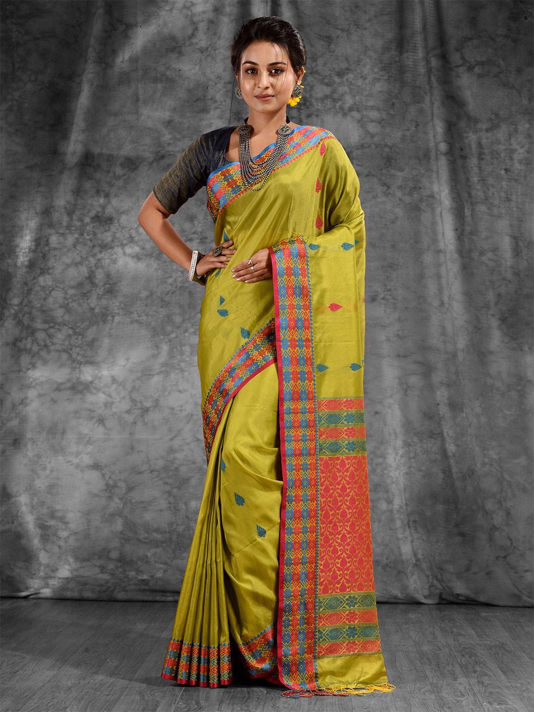 Charukriti Green & Pink Woven Design Silk Blend Saree Price in India