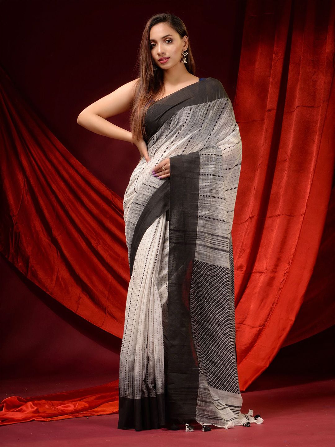 Charukriti Off White & Black Woven Design Pure Cotton Saree Price in India