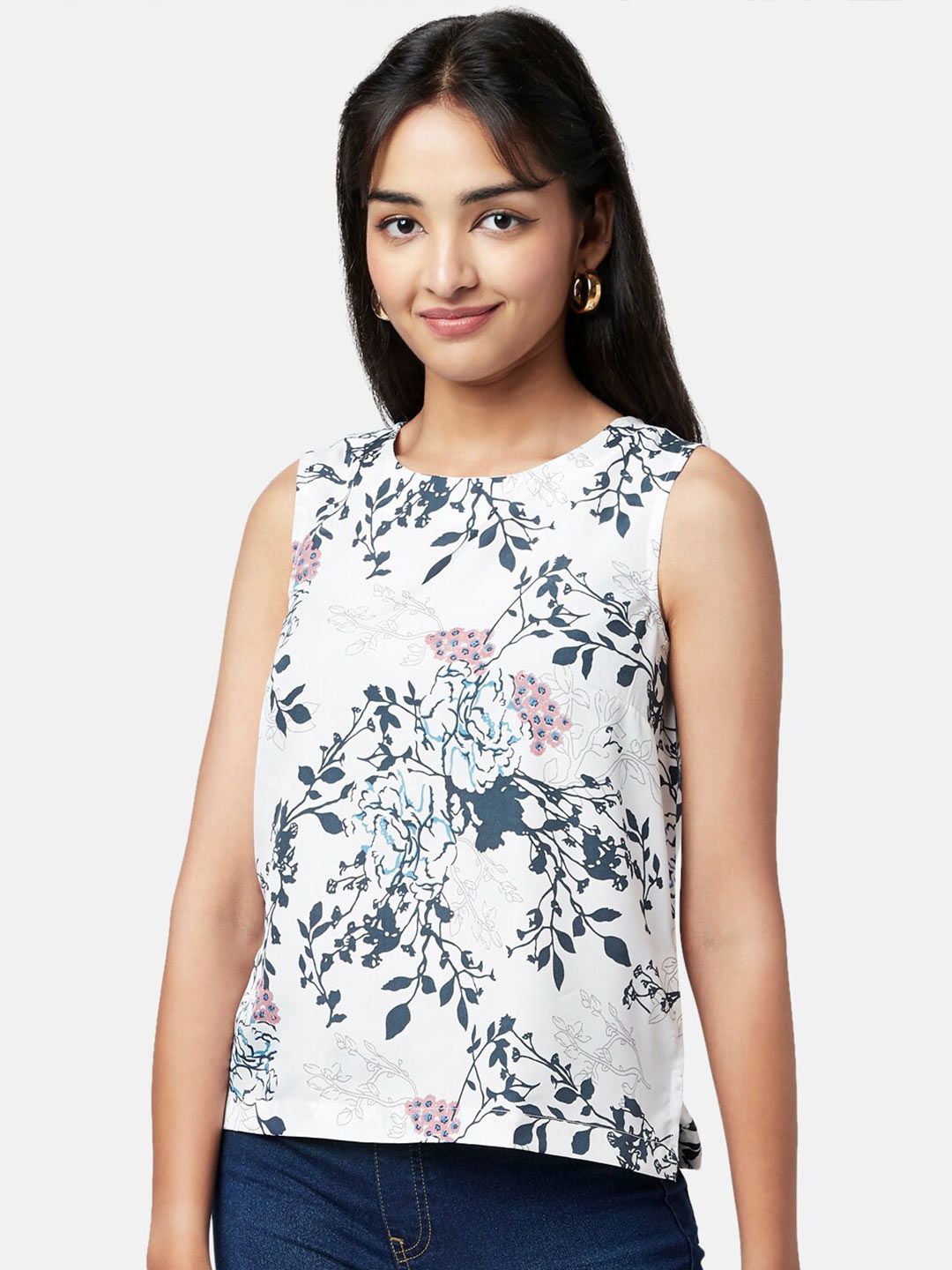 YU by Pantaloons White Floral Print Top Price in India