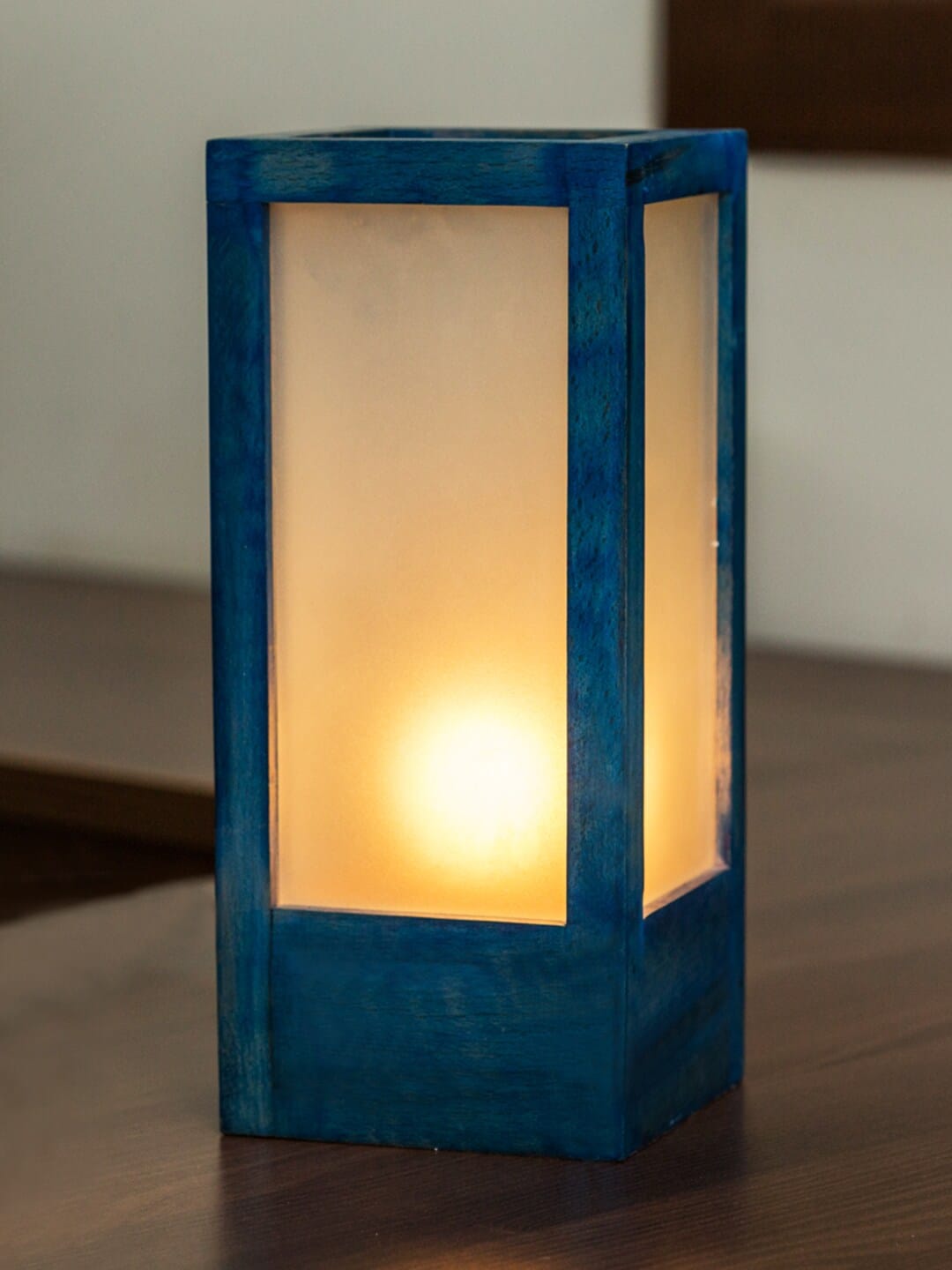 ExclusiveLane Berry Blue 10 Inch Wooden Frosted Glass Column Table Lamp Price in India