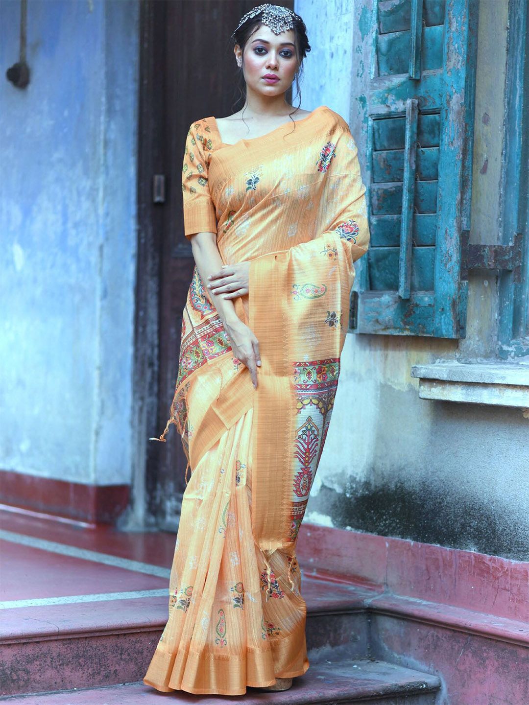 ODETTE Paisley Zari Silk Blend Saree Price in India