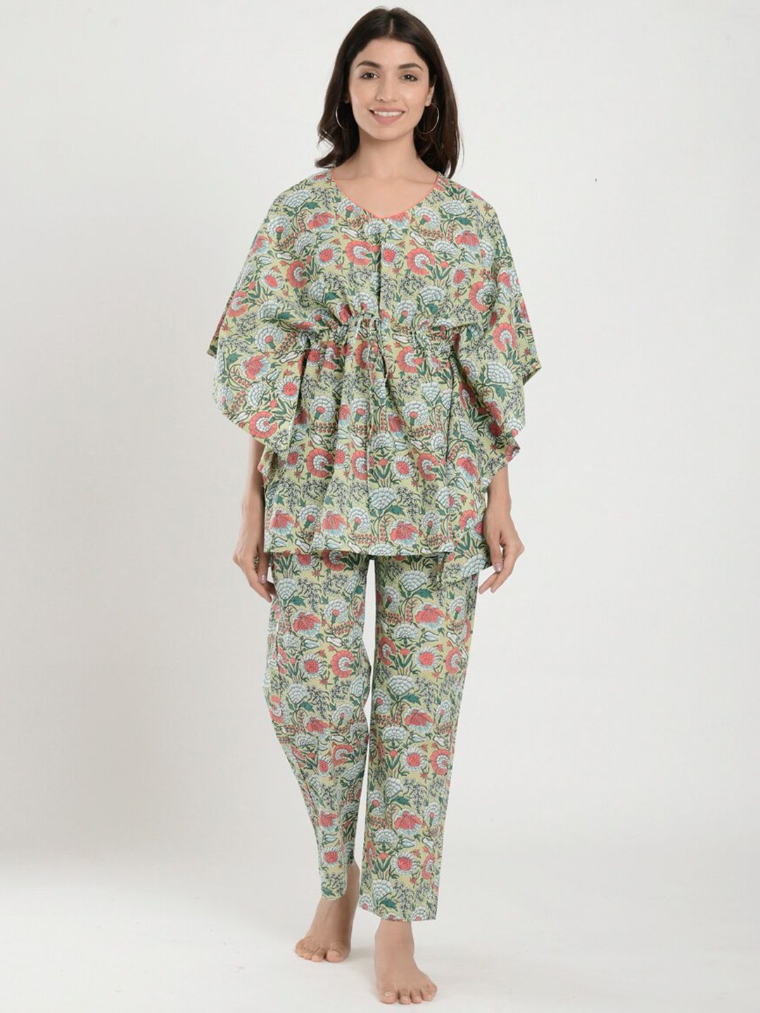 Ikk Kudi by Seerat  Floral Printed Pure Cotton Night suit