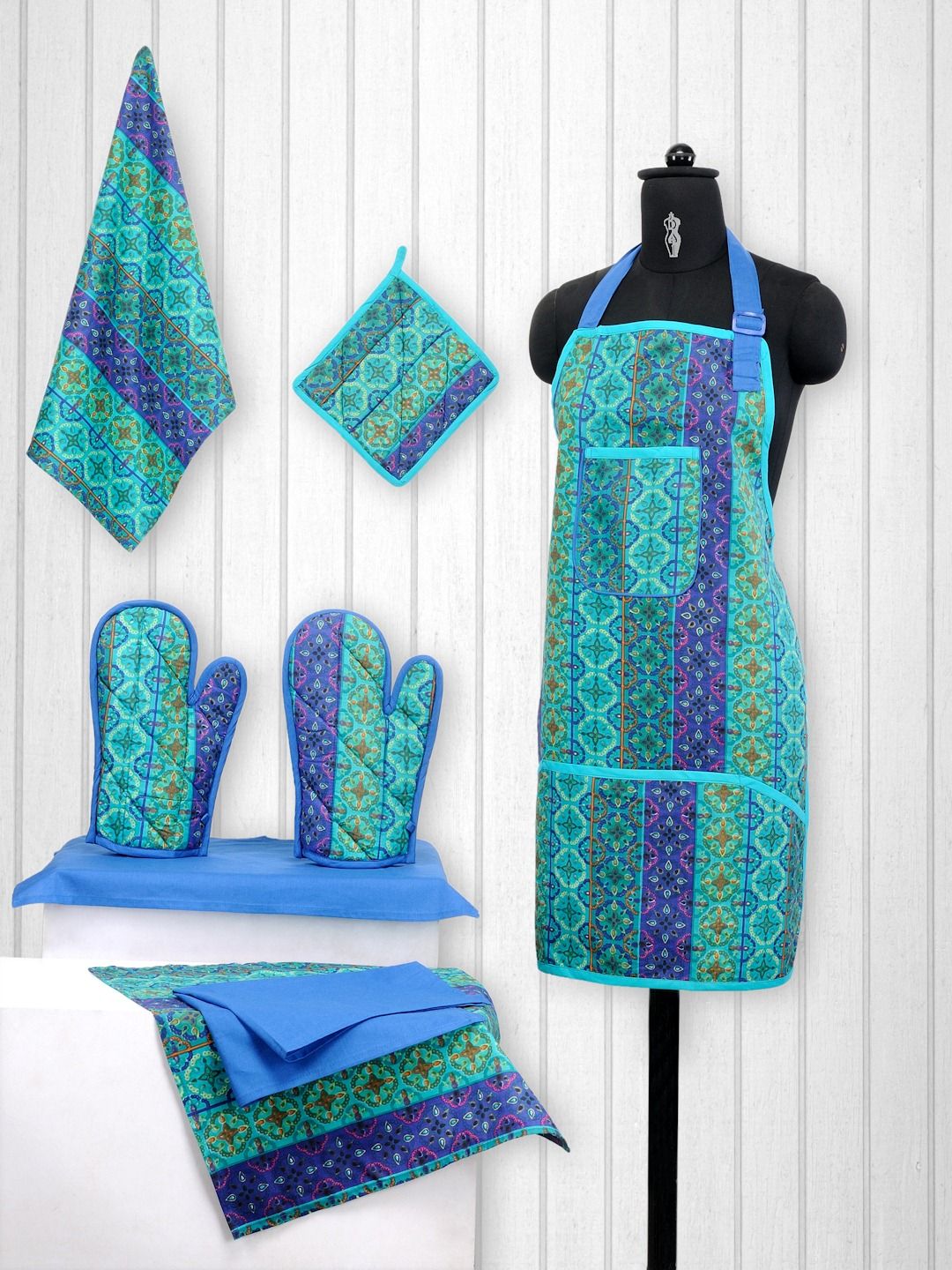 SWAYAM Unisex Sea Green & Blue Printed Cotton Kitchen Linen Set Price in India
