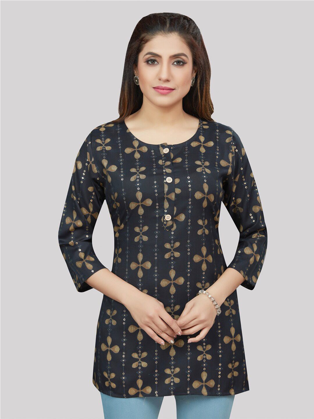 Saree Swarg Floral Printed Sequinned Sequinned Kurti Price in India