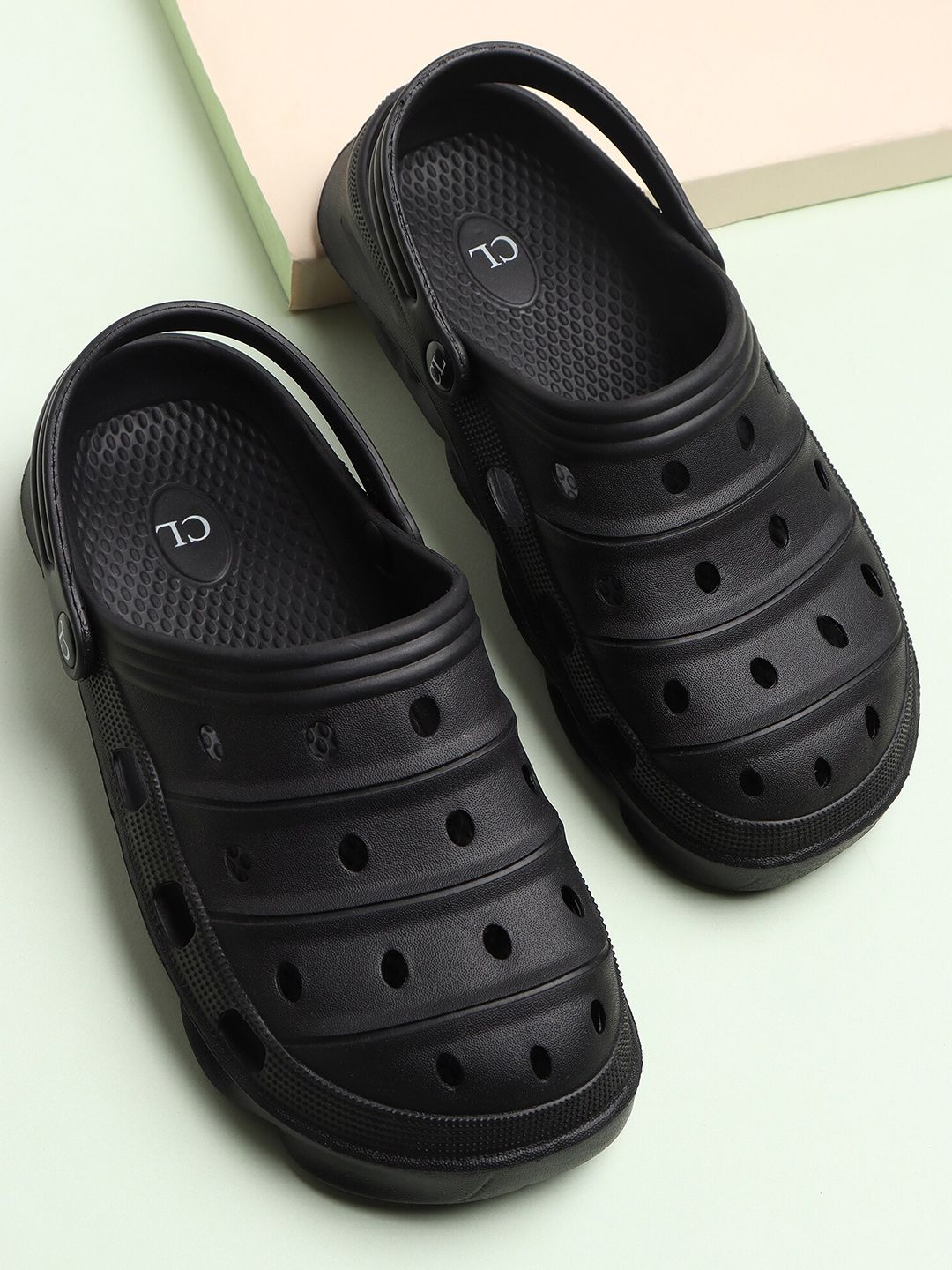 Carlton London Men Rubber Clogs