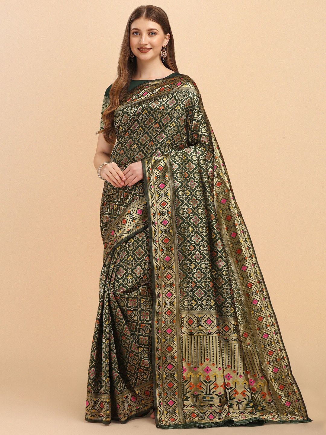 Naishu Trendz Ethnic Motifs Zari Pure Silk Kanjeevaram Saree Price in India
