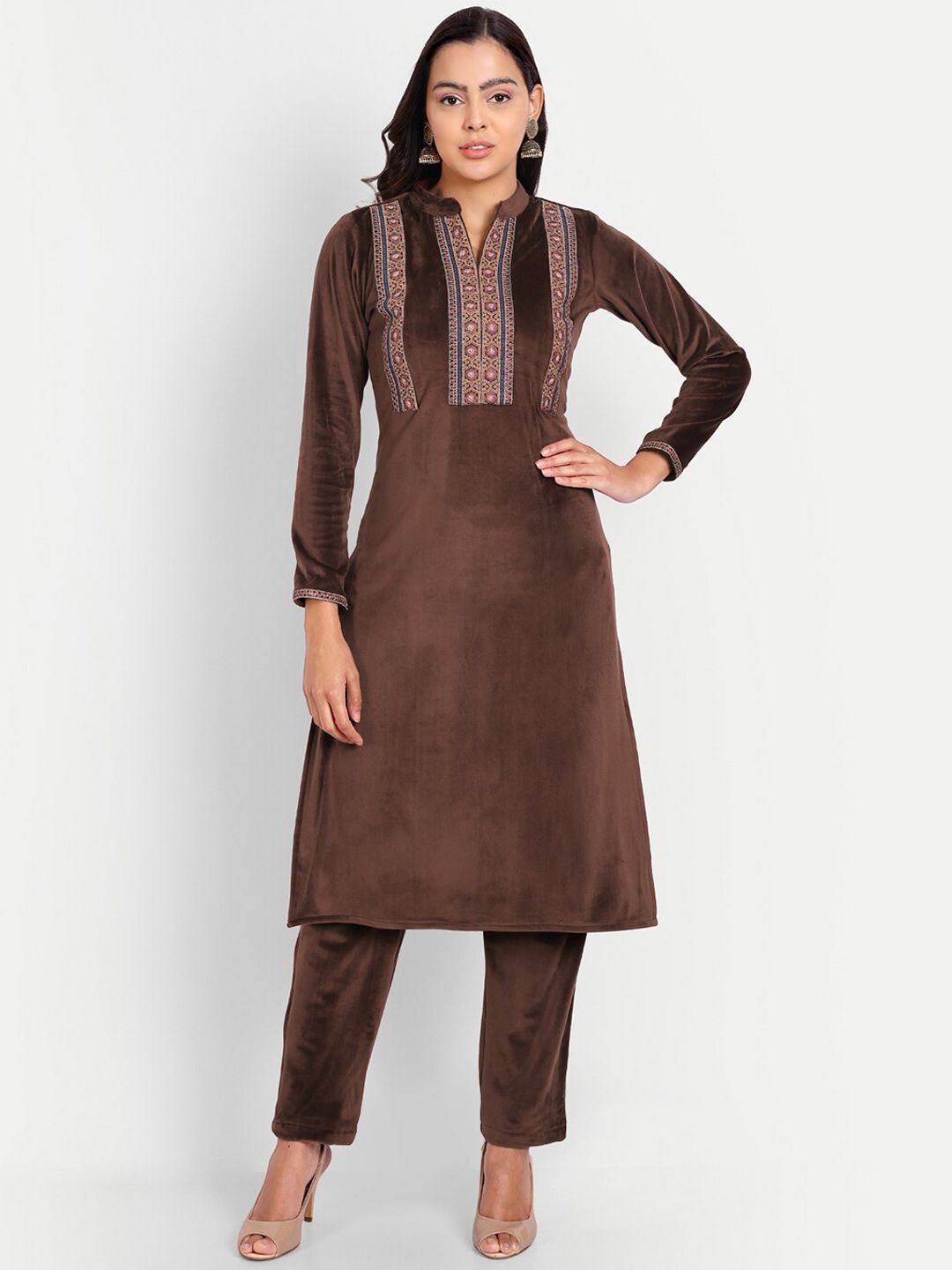 HK colours of fashion Women Embroidered Thread Work Kurta with Trousers Price in India