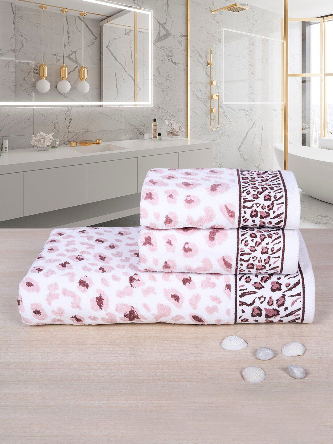 RANGOLI White & Purple Set Of 3 Leopard Print 500 GSM Pure Cotton Towel Set