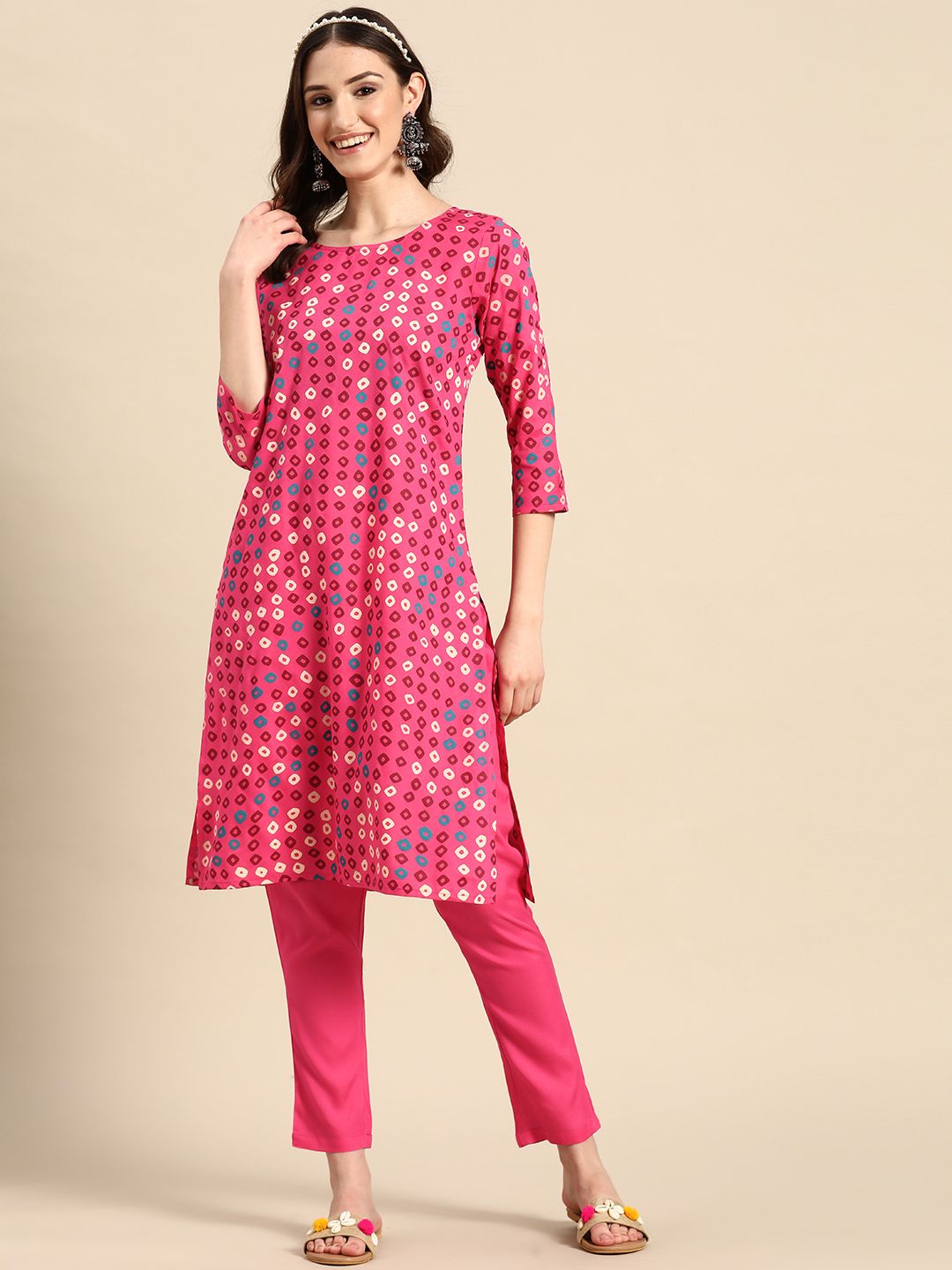 Sangria Geometric Print Straight Kurta With Trousers Price in India