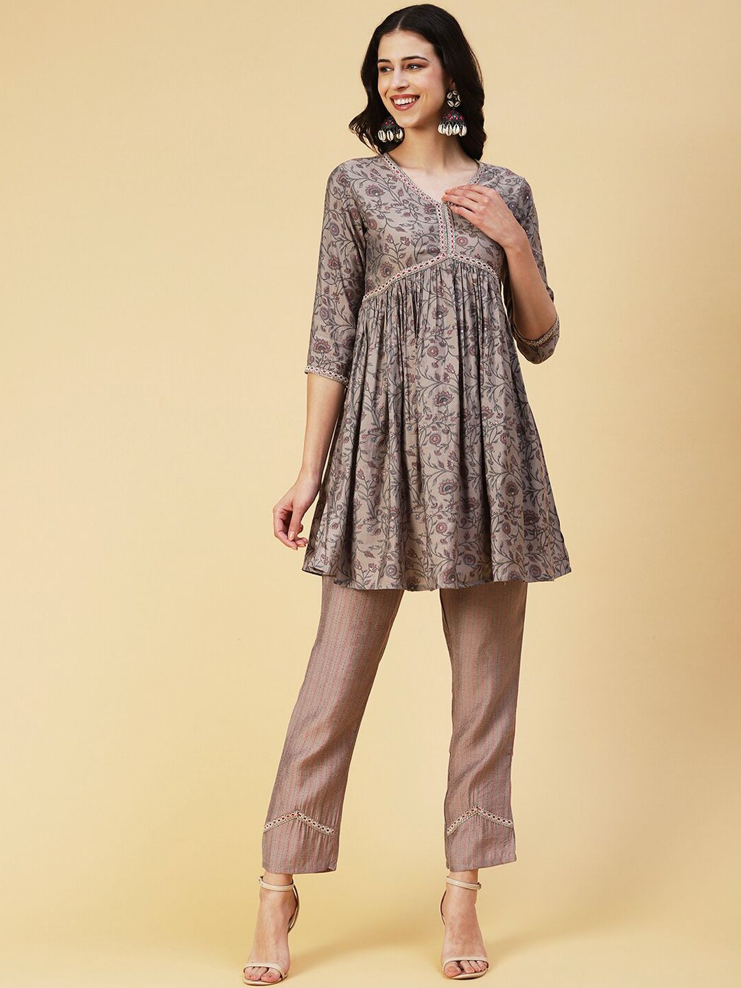 FASHOR Women Grey Floral Printed Pleated Kurta with Trousers Price in India
