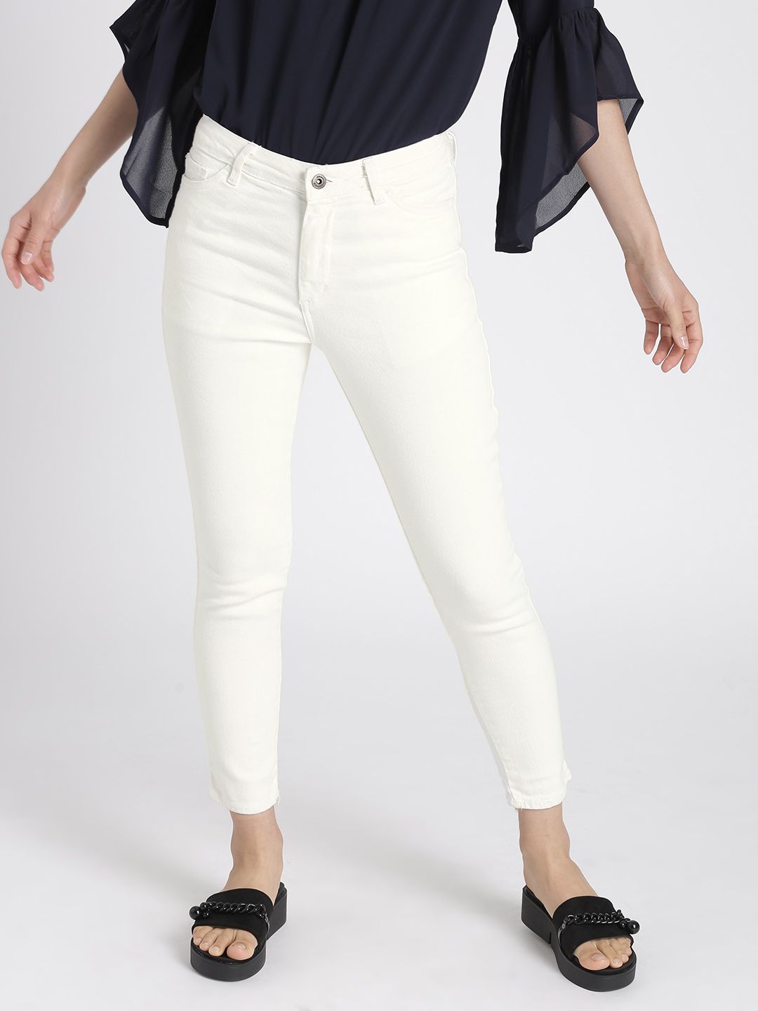 Chemistry Women White Low-Rise Clean Look Stretchable Jeans Price in India