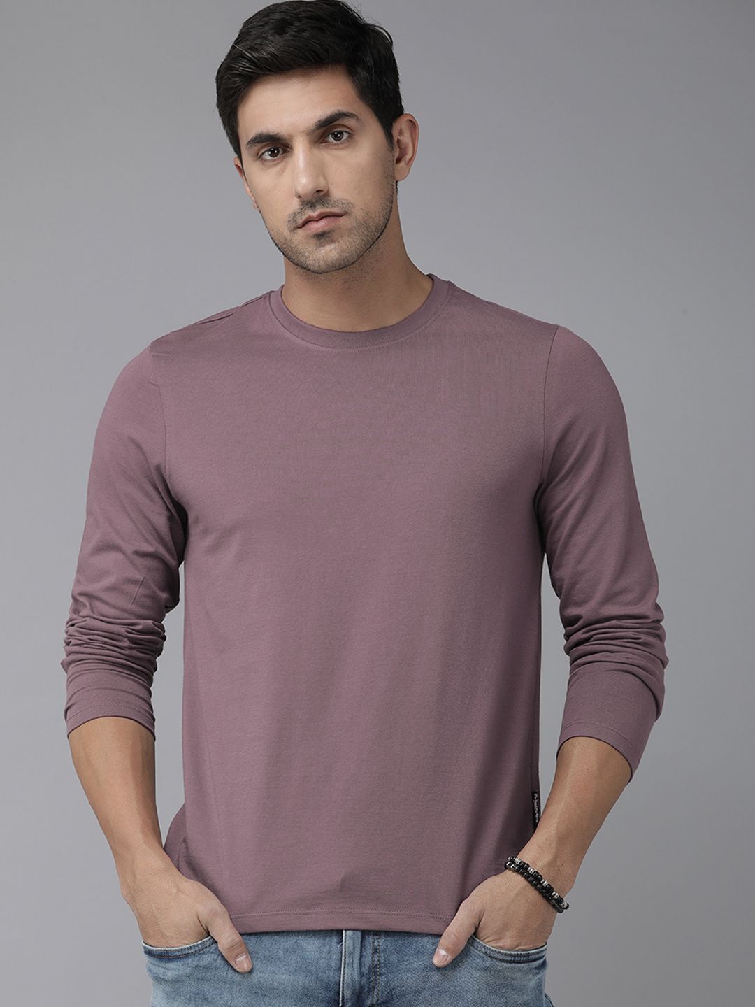 The Roadster Lifestyle Co. Men Pure Cotton Solid Long Sleeves T-shirt