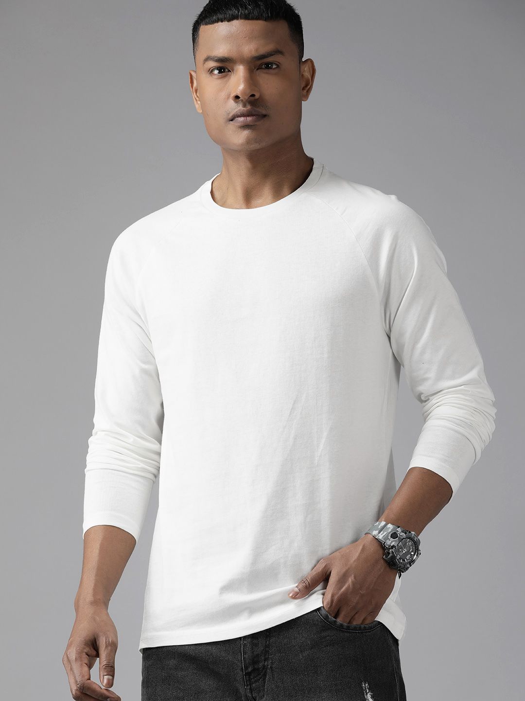 The Roadster Lifestyle Co. Men White Pure Cotton T-shirt
