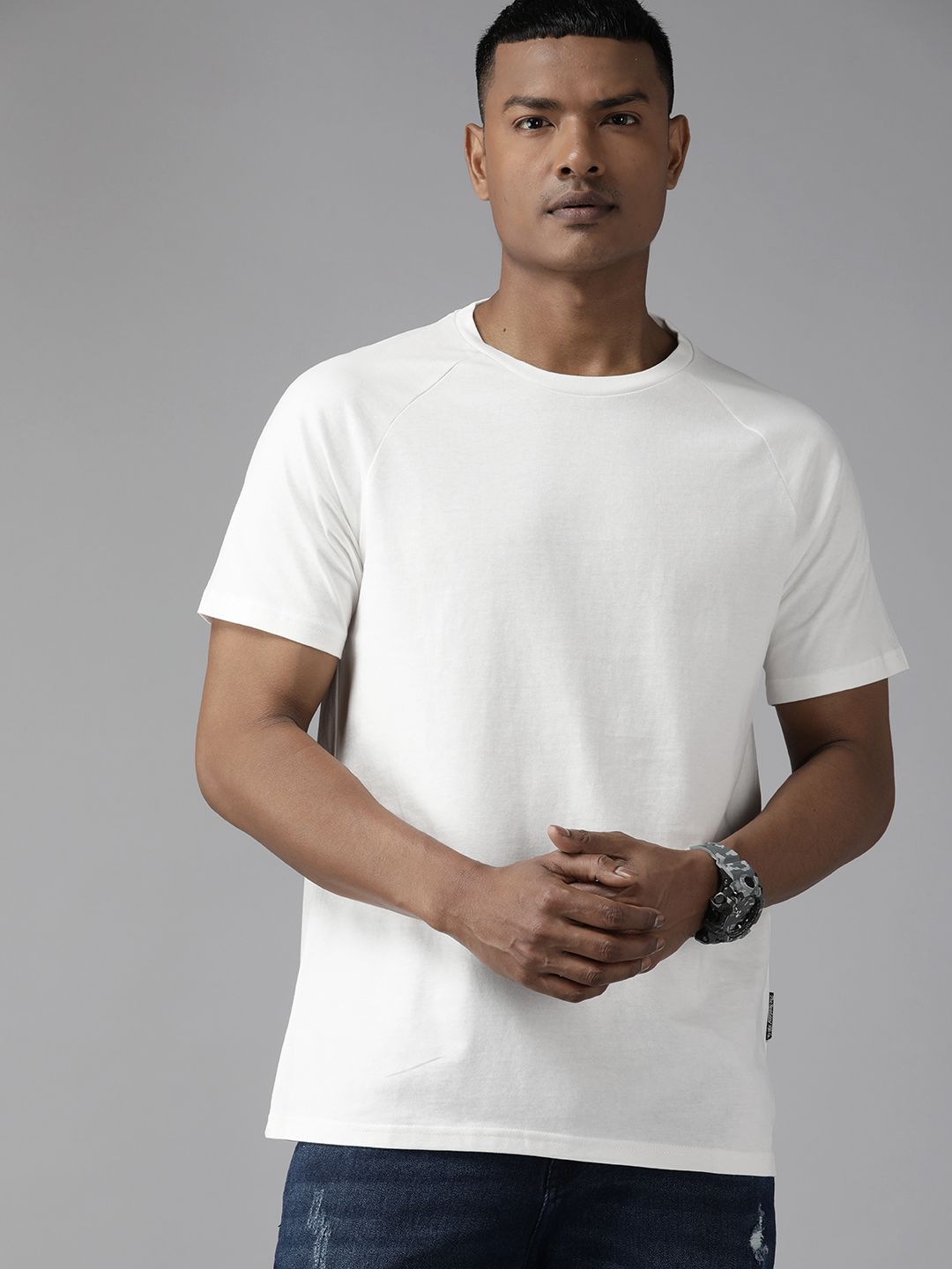 The Roadster Lifestyle Co. Men White Pure Cotton T-shirt