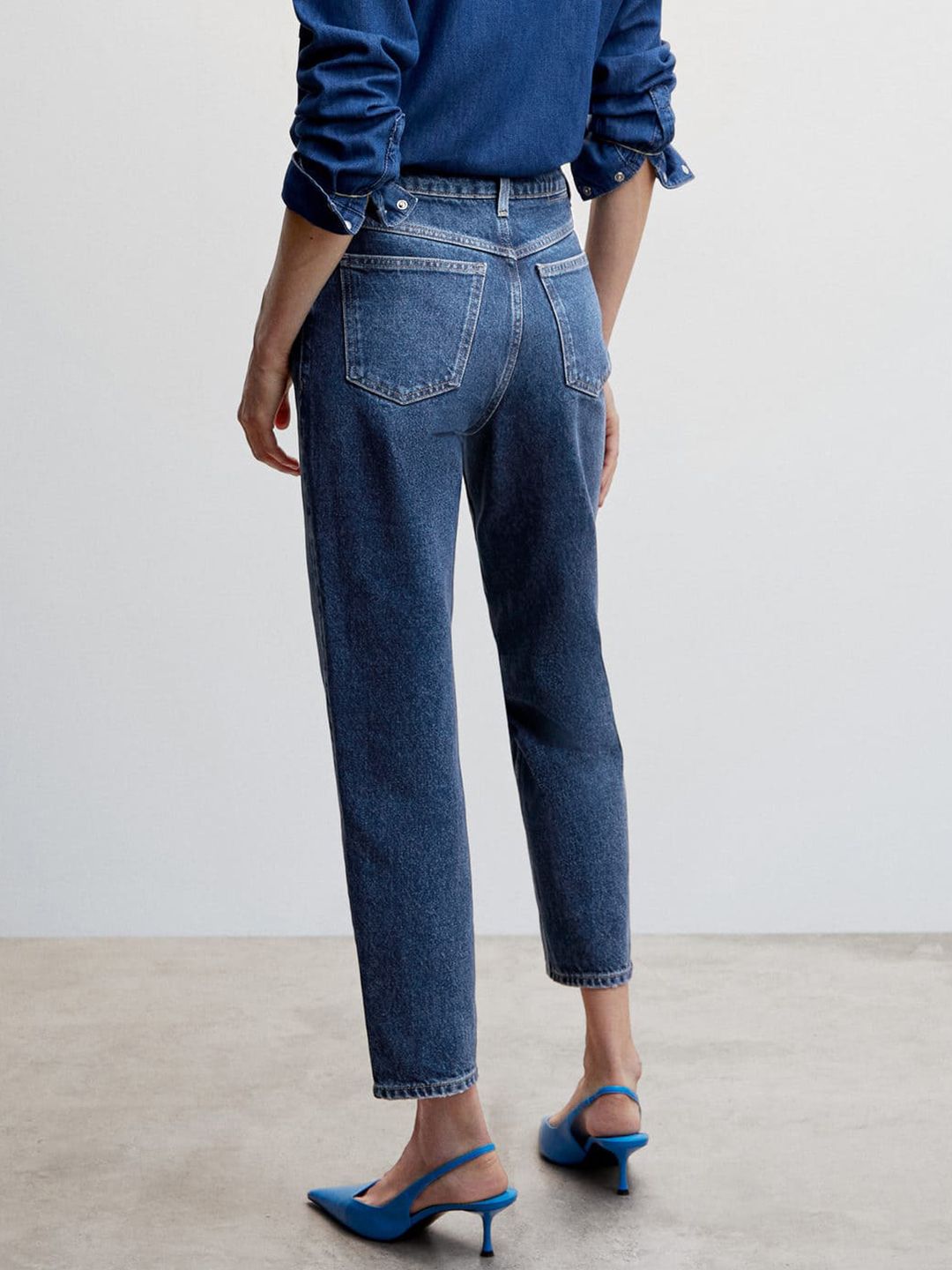 Sustainable Pure Cotton Mom Fit High-Rise Cropped Jeans