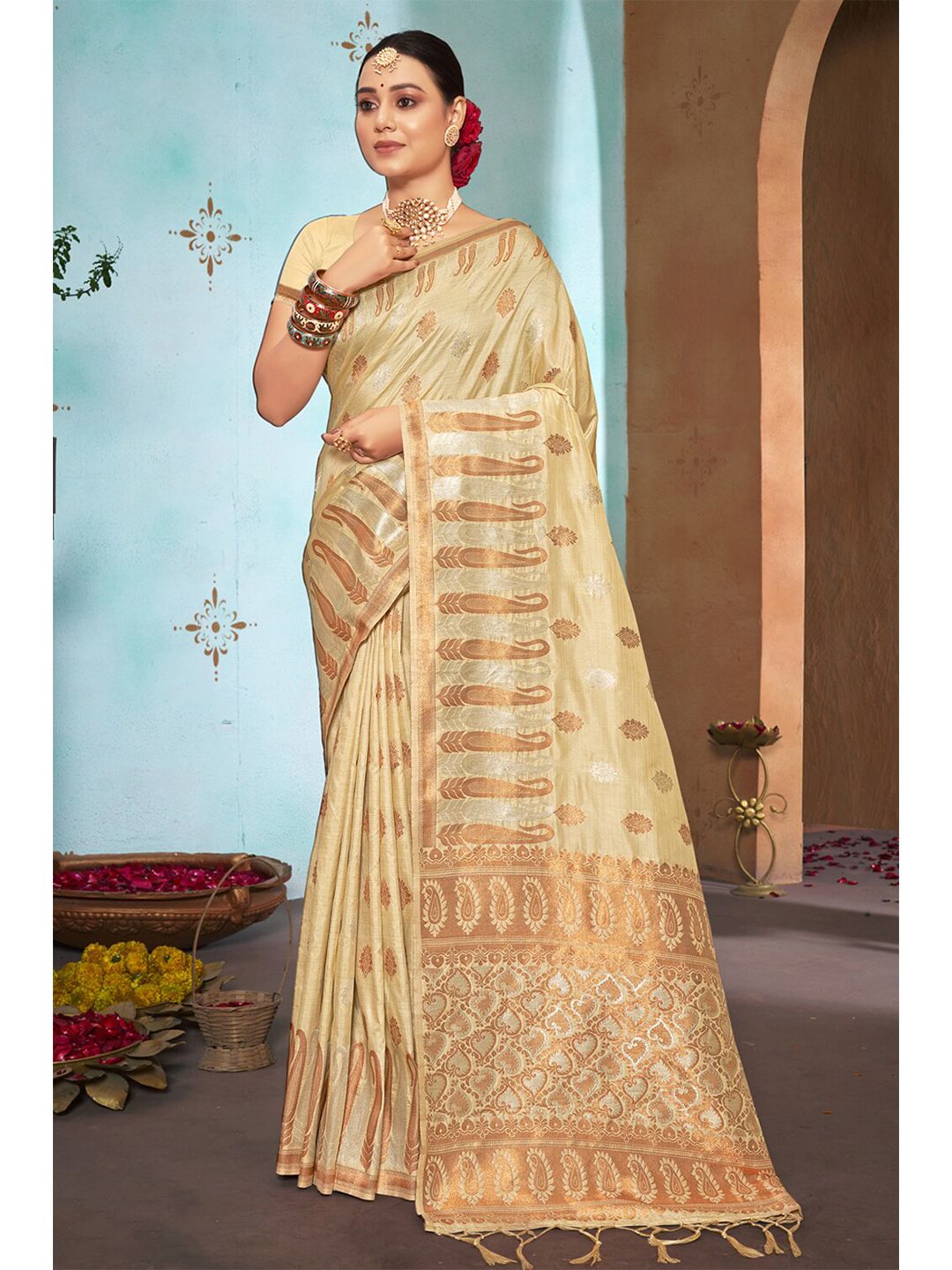 Exclusiva Off White & Copper-Toned Woven Design Zari Silk Blend Banarasi Saree Price in India