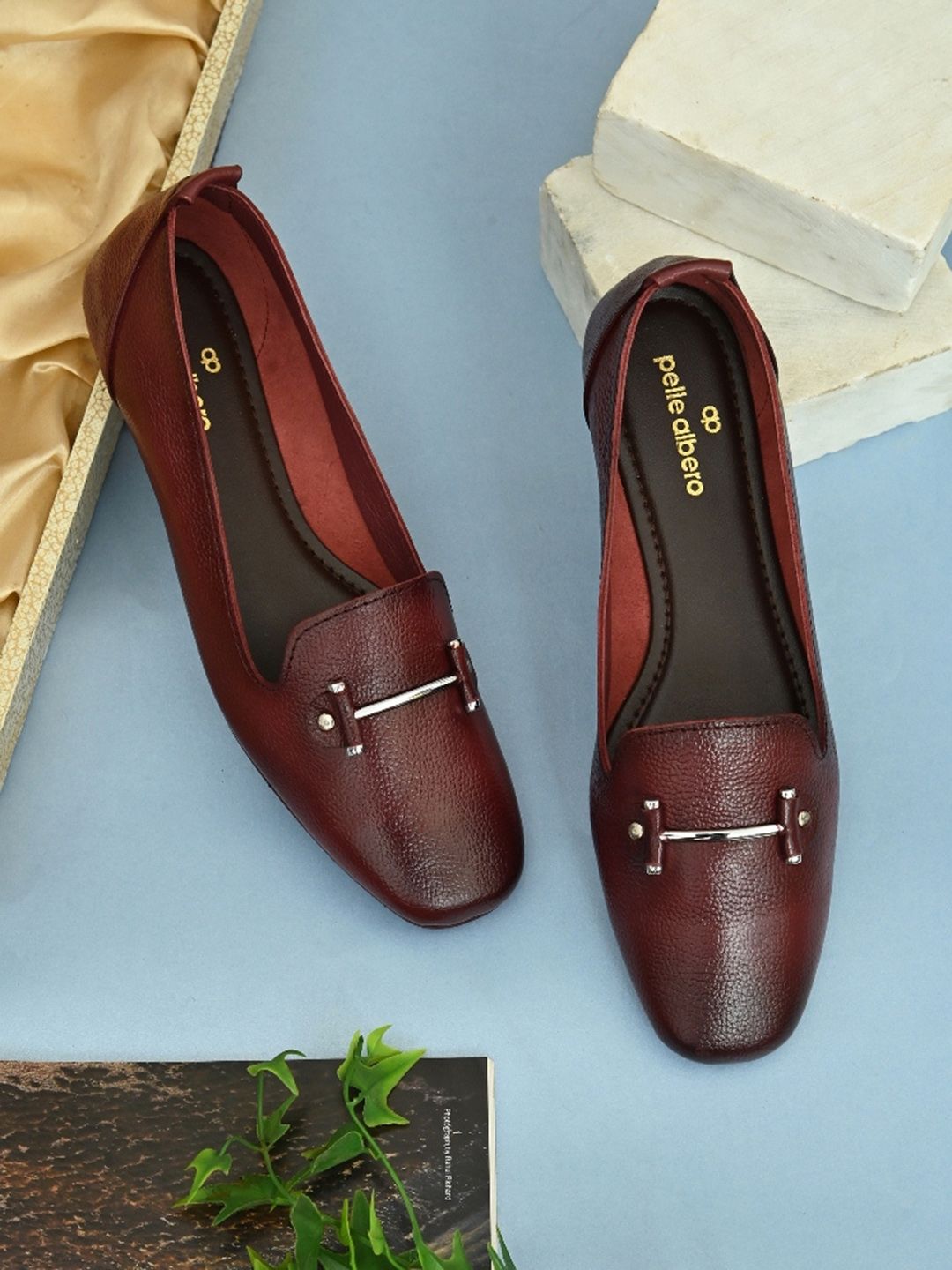 pelle albero Women Lightweight Leather Loafers Price in India