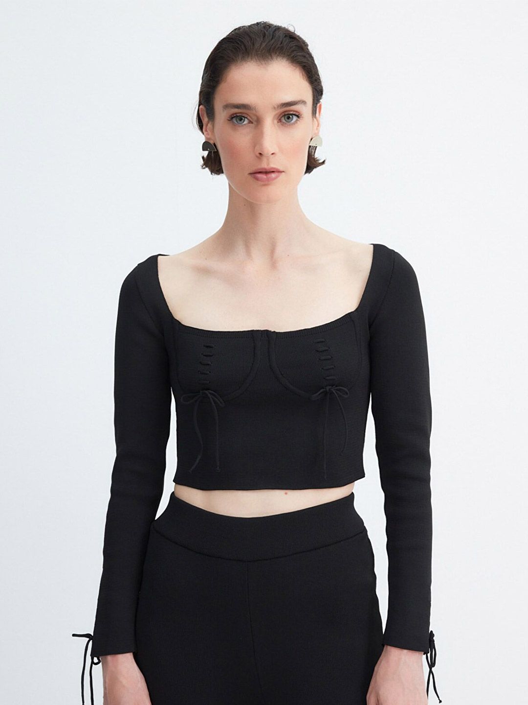 Trendyol Fitted Square Neck Crop Top Price in India