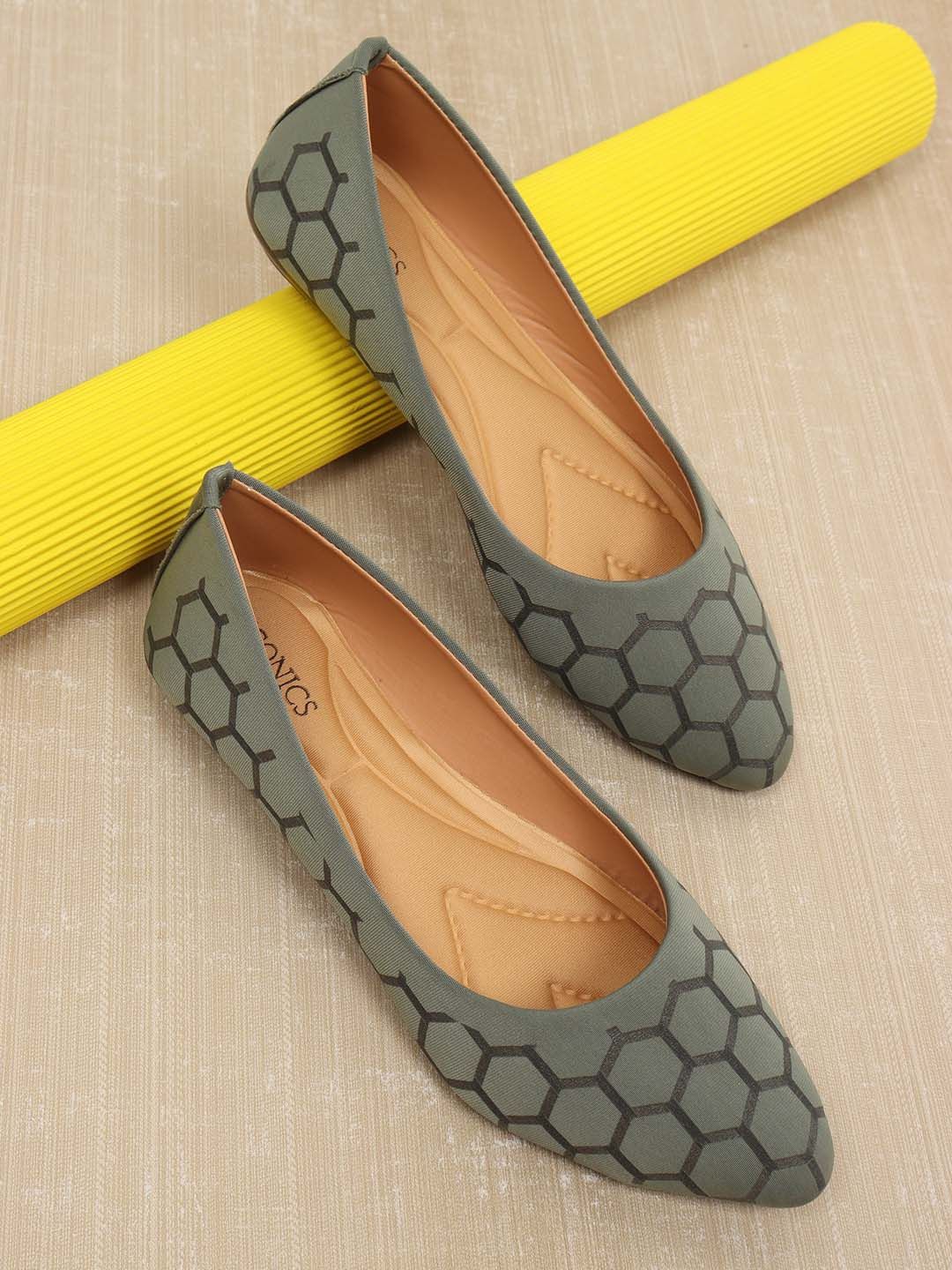 ICONICS Women Printed Slip-On Ballerinas Flats