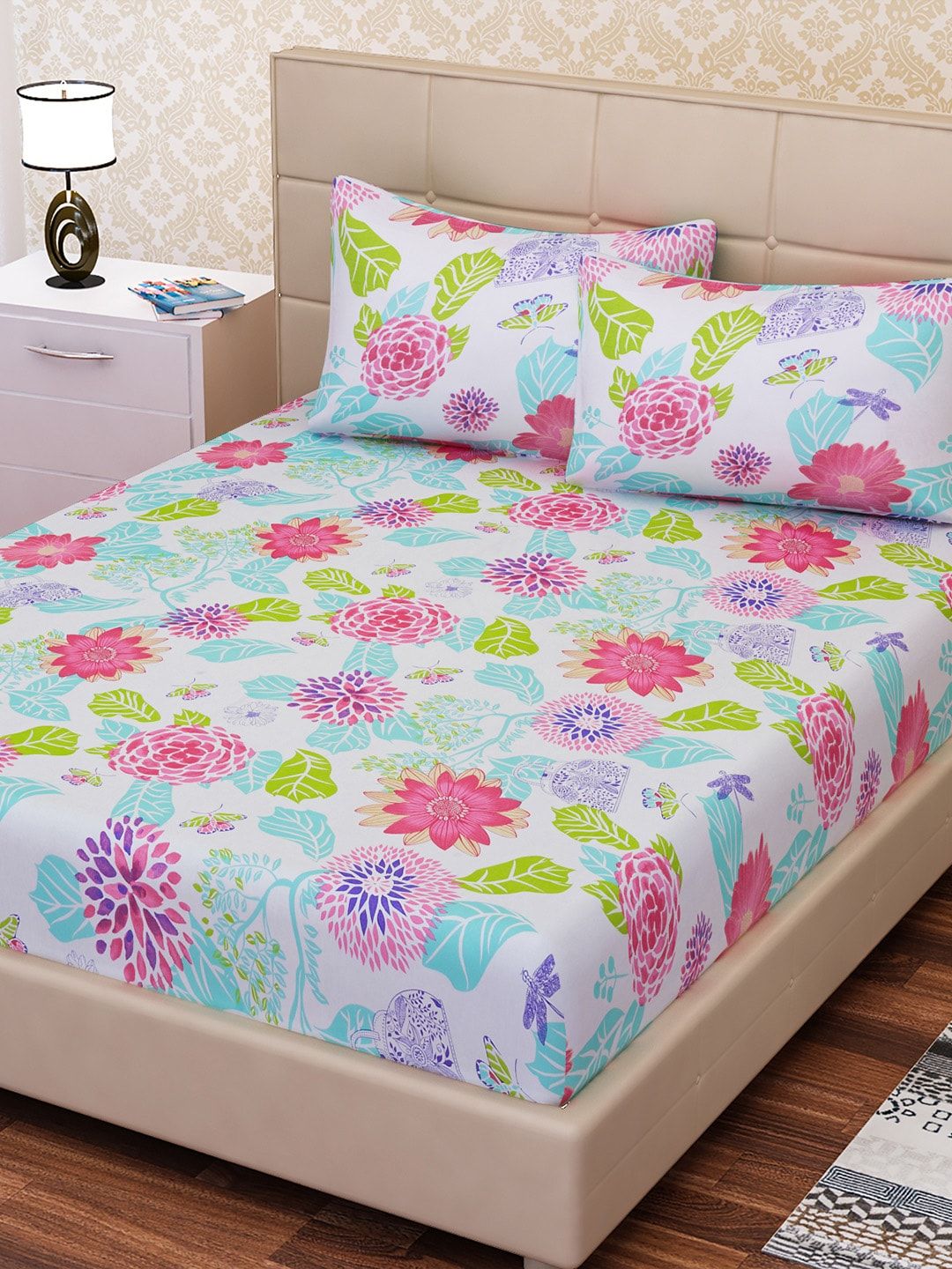 SEJ by Nisha Gupta White & Pink Cotton 144 TC Double King Bedsheet With 2 Pillow Covers Price in India
