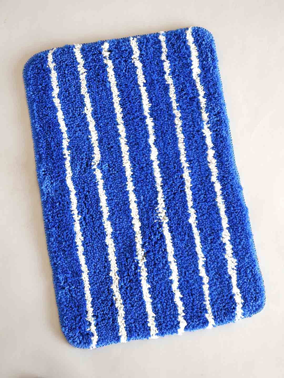 Ariana 2 Pcs Blue & White Striped 1600 GSM Microfibre Anti-Skid Bath Rugs