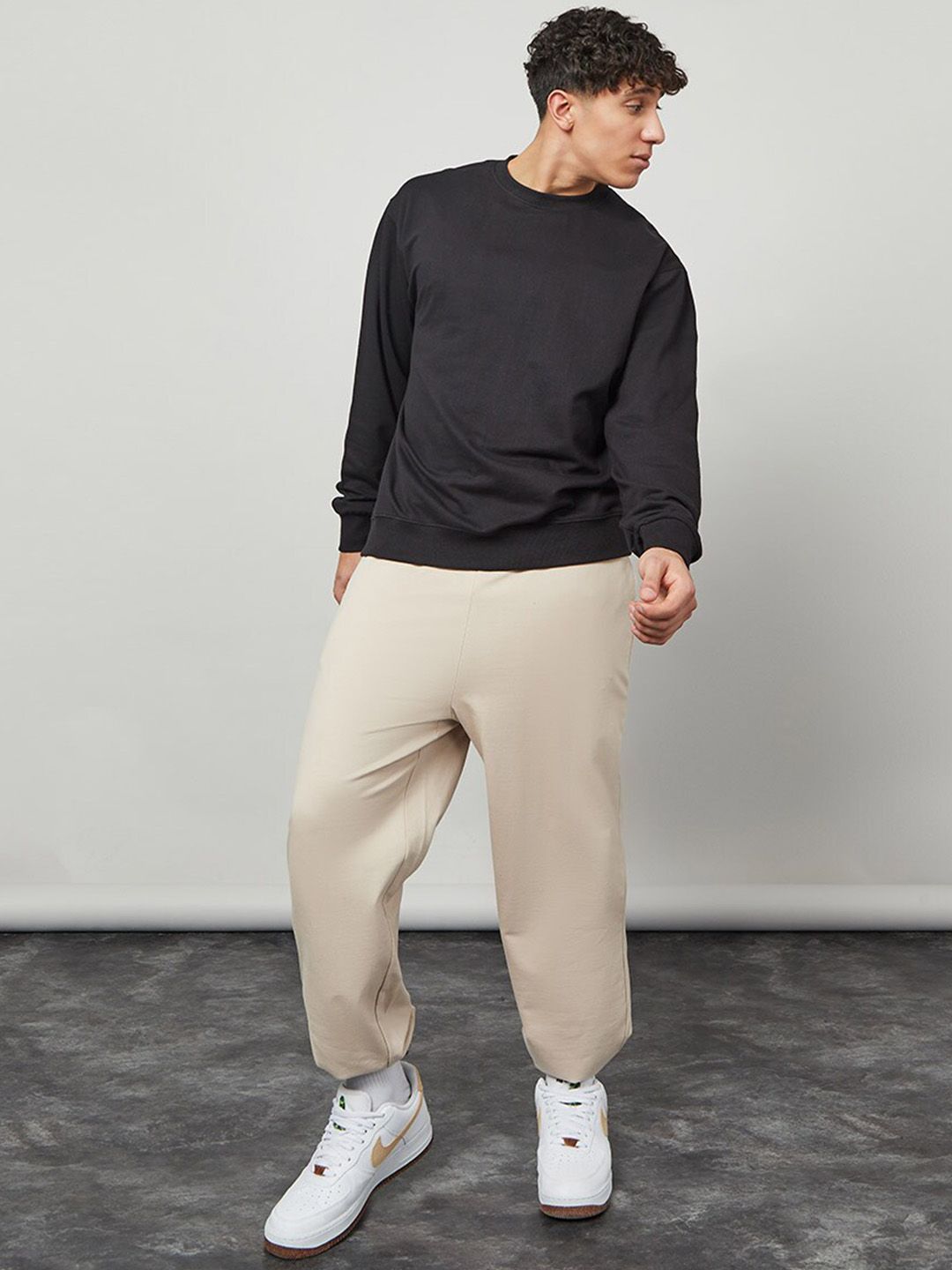 Styli Styli Men Oversized Jogger with Elasticated Cuff