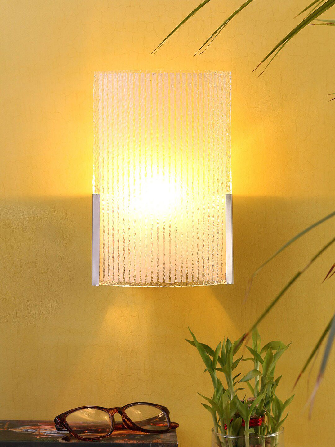 Devansh White Textured Glass Contemporary Wall Mounted Lamp