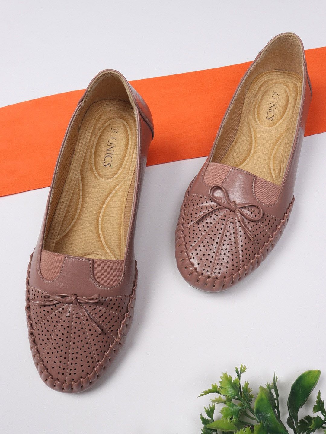 ICONICS Women Pink Ballerinas with Bows Flats