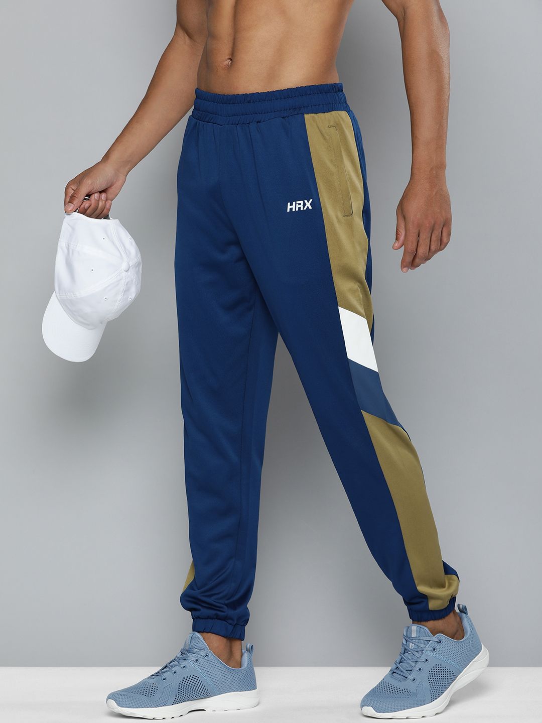 HRX by Hrithik Roshan Men Rapid-Dry Training Joggers With Stripe Detail