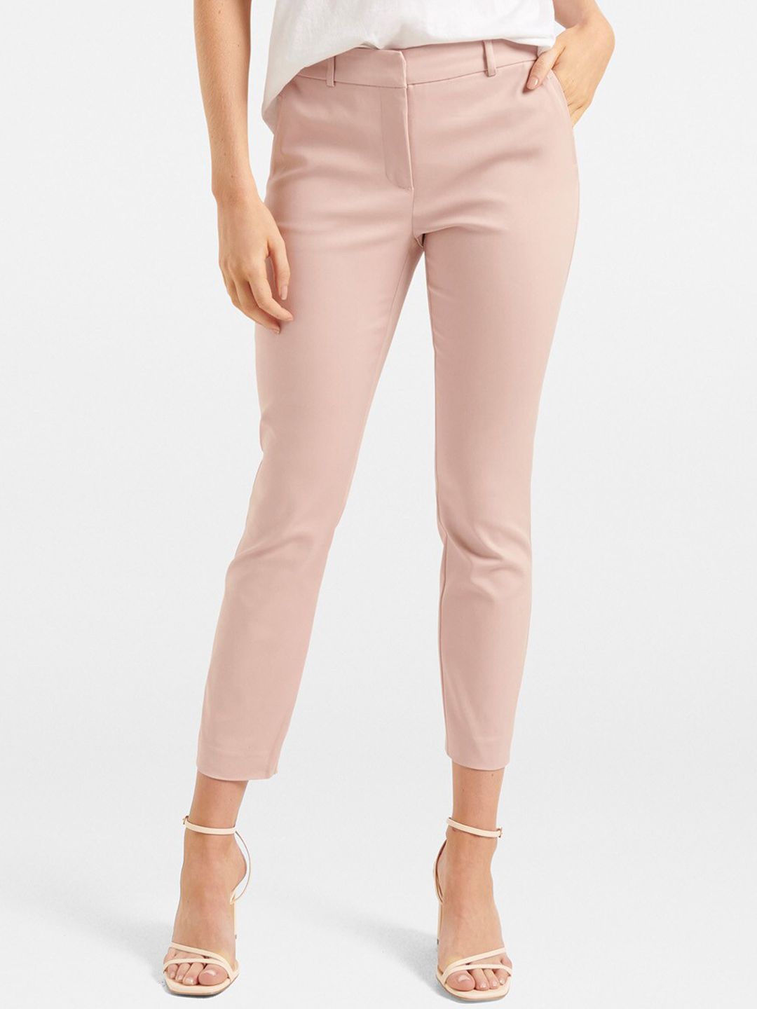 Forever New Women Cropped Slim Fit Trousers Price in India