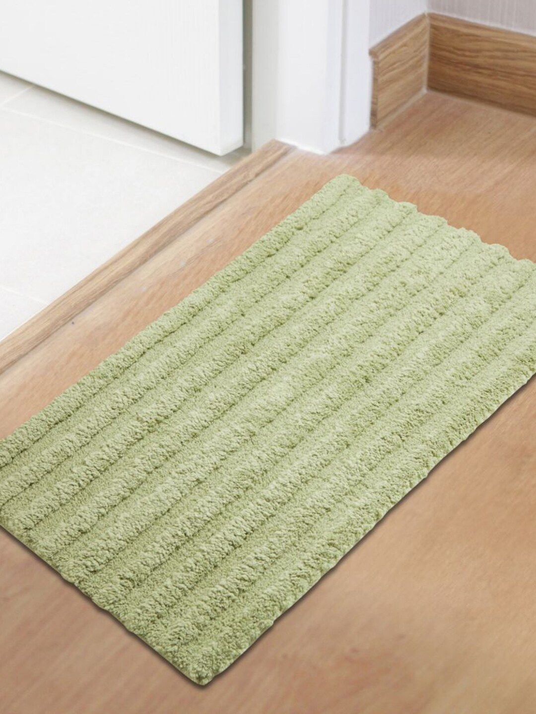 SPACES Swift Dry Drylon Green Striped Acrylic 1780 GSM Large Bath Rug