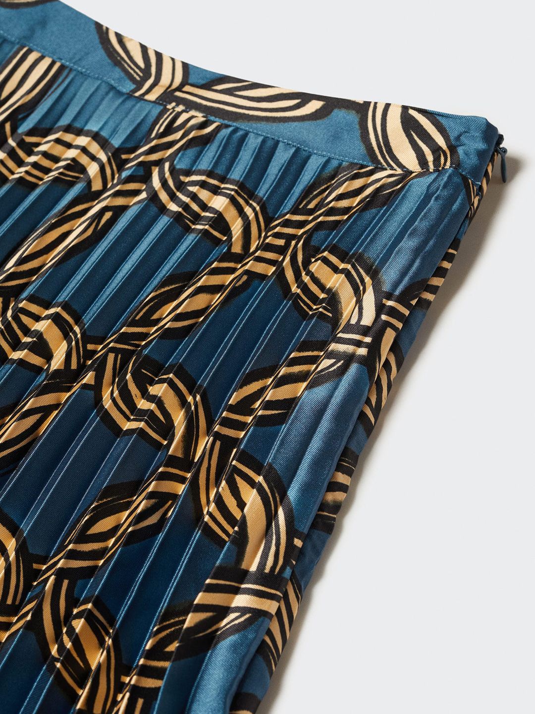 Satin Finish Rope Print Accordion Pleated Flared Skirt