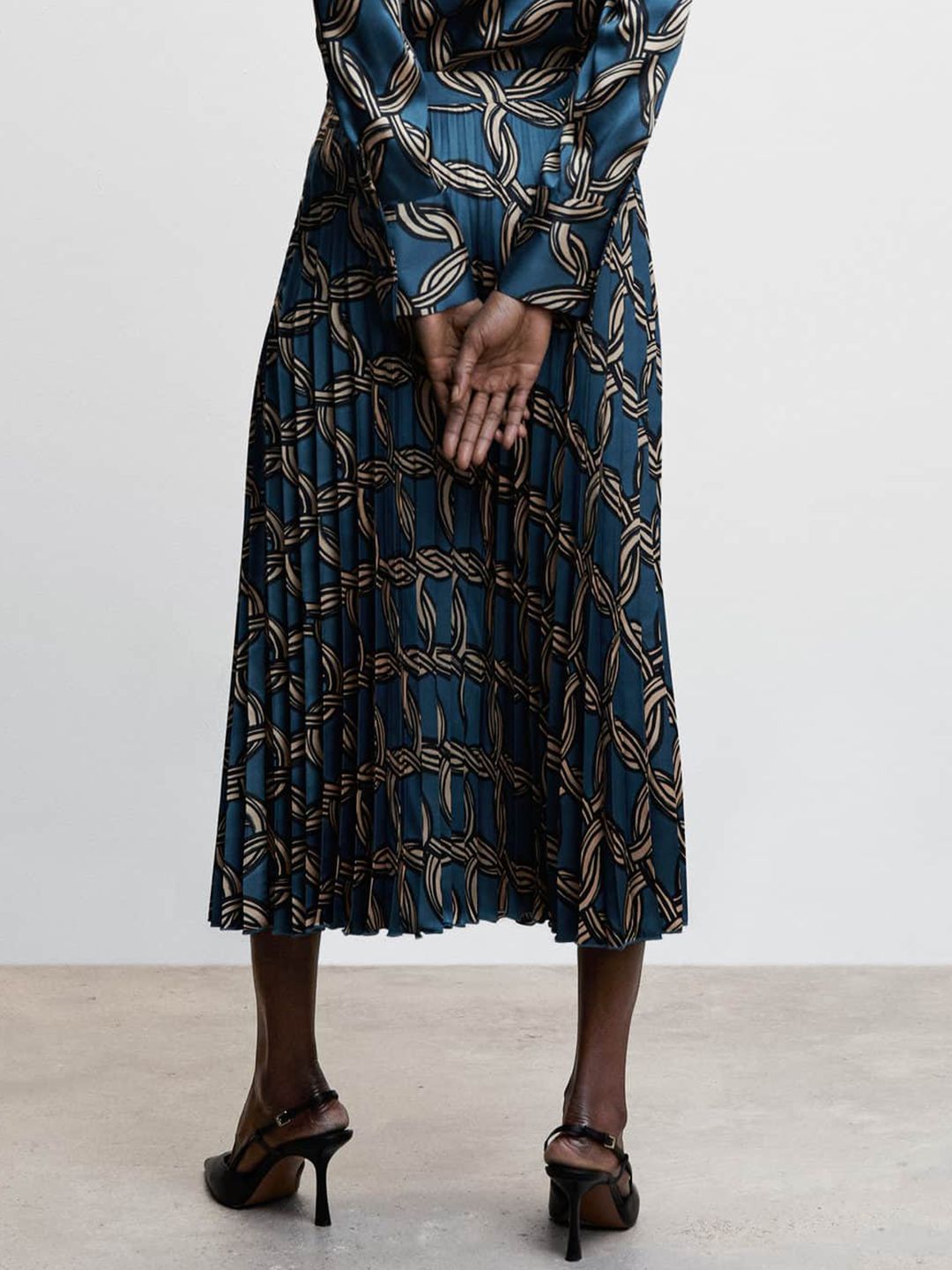 Satin Finish Rope Print Accordion Pleated Flared Skirt