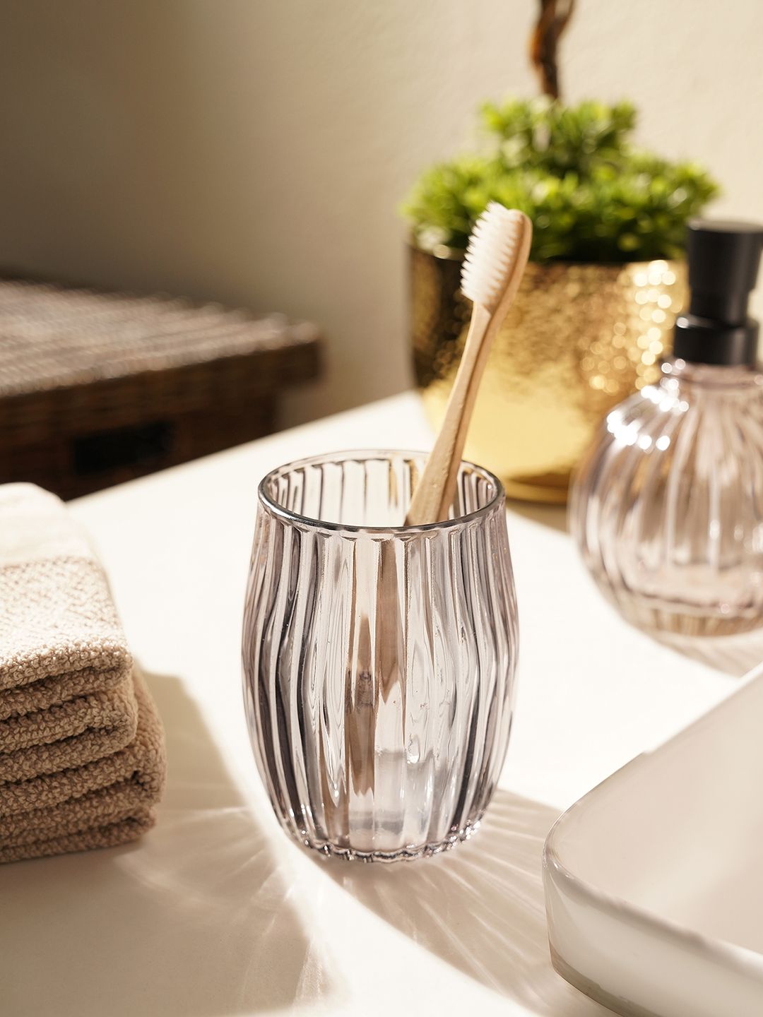 Pure Home and Living Black Ribbed Glass Toothbrush Holder