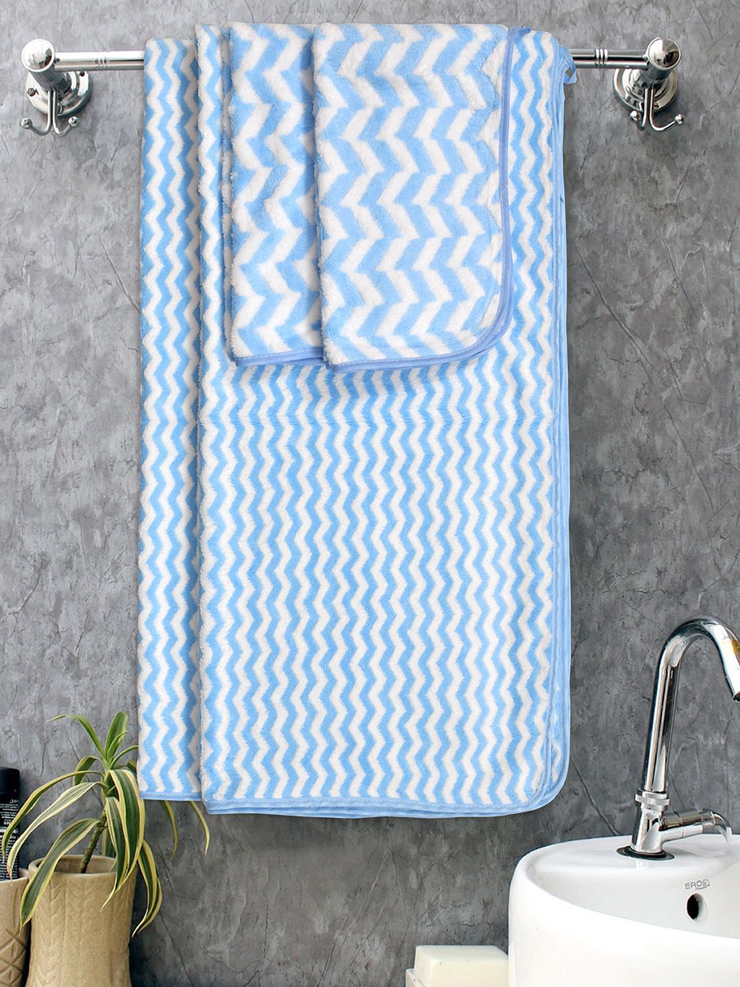 CURIOUS LIFESTYLE Blue & White 4 Pcs Striped 600 GSM Towel Set