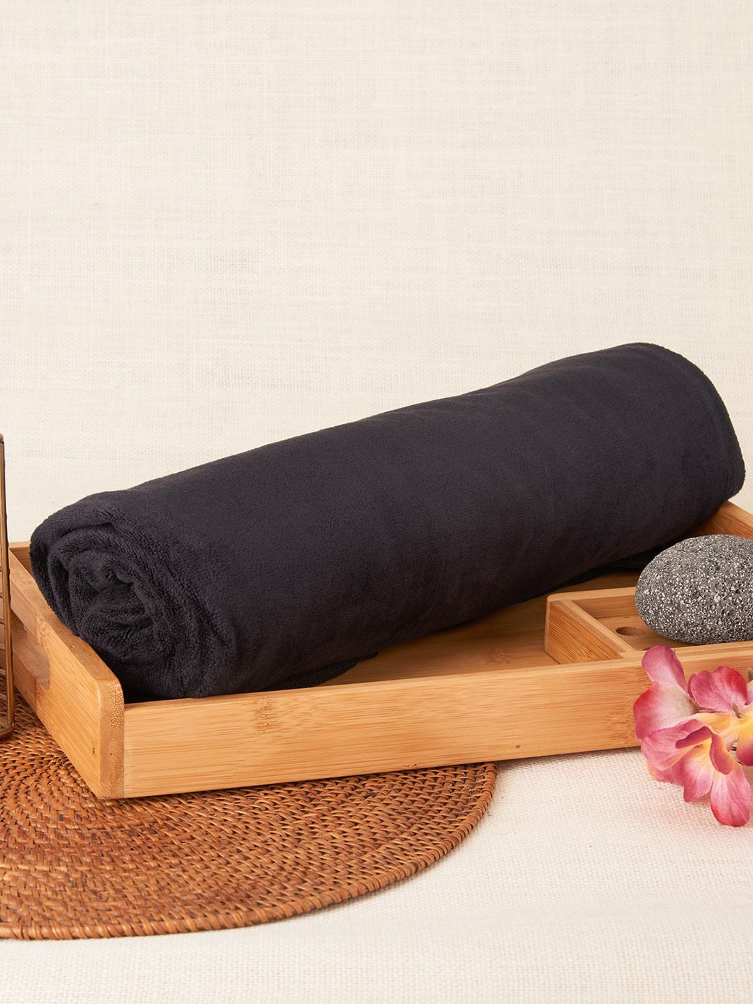 Black gold Premium Black 400 GSM Microfiber Premium Quick Dry Bath Towel